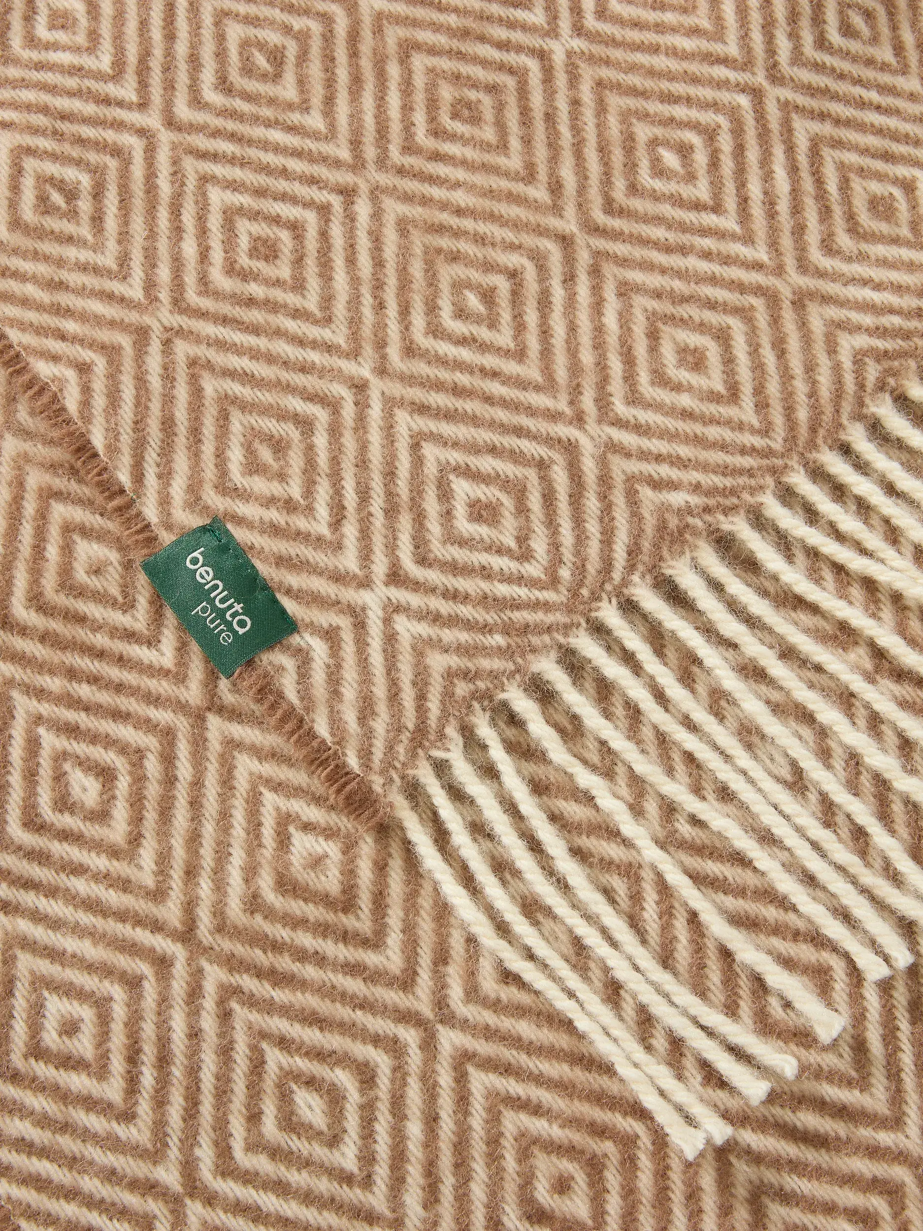 Wolldecke Bianca Braun von benuta Pure