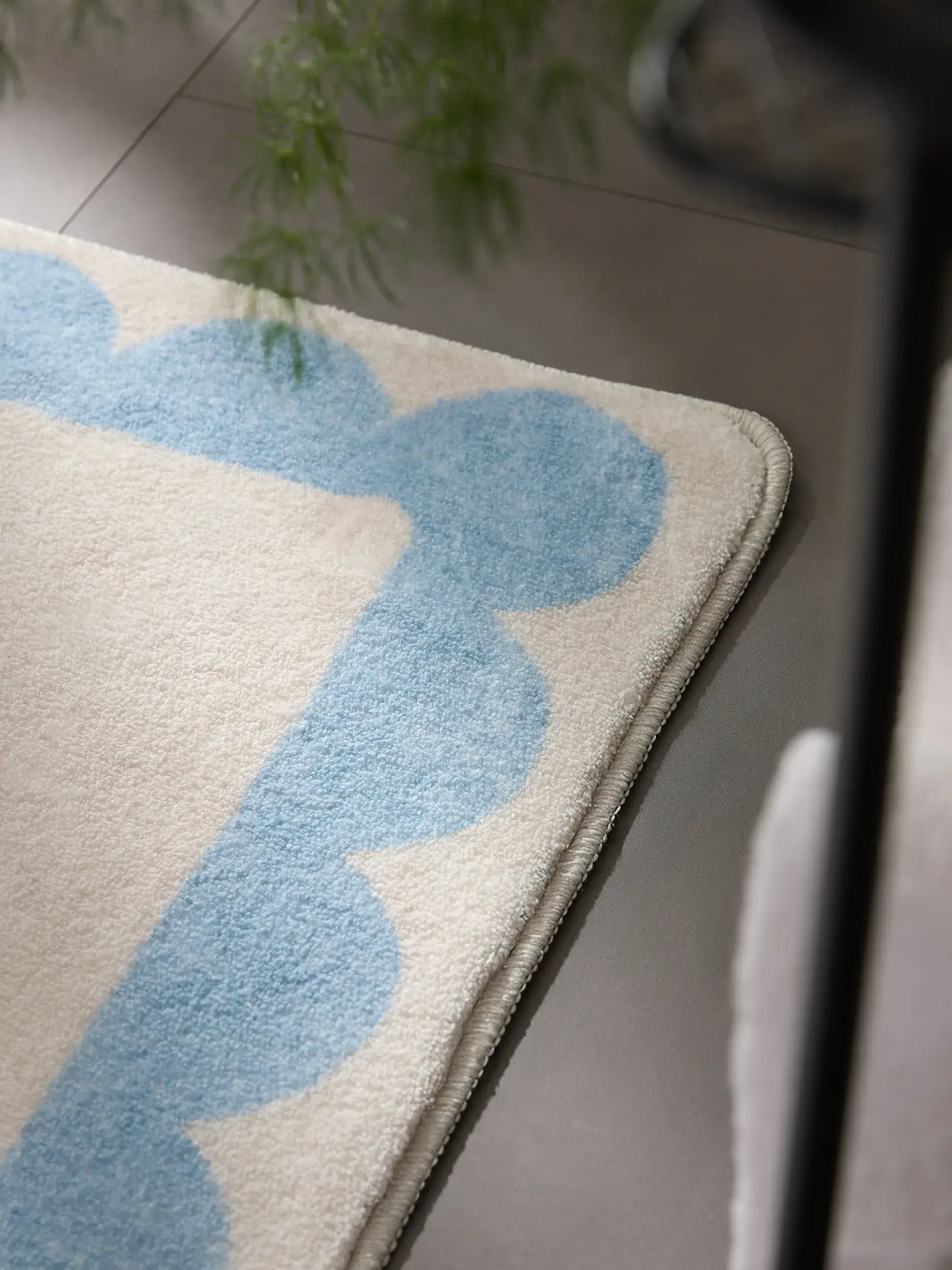 Badematte Frame Blau im Design Rahmen aus 100% Polyester von benuta Pop