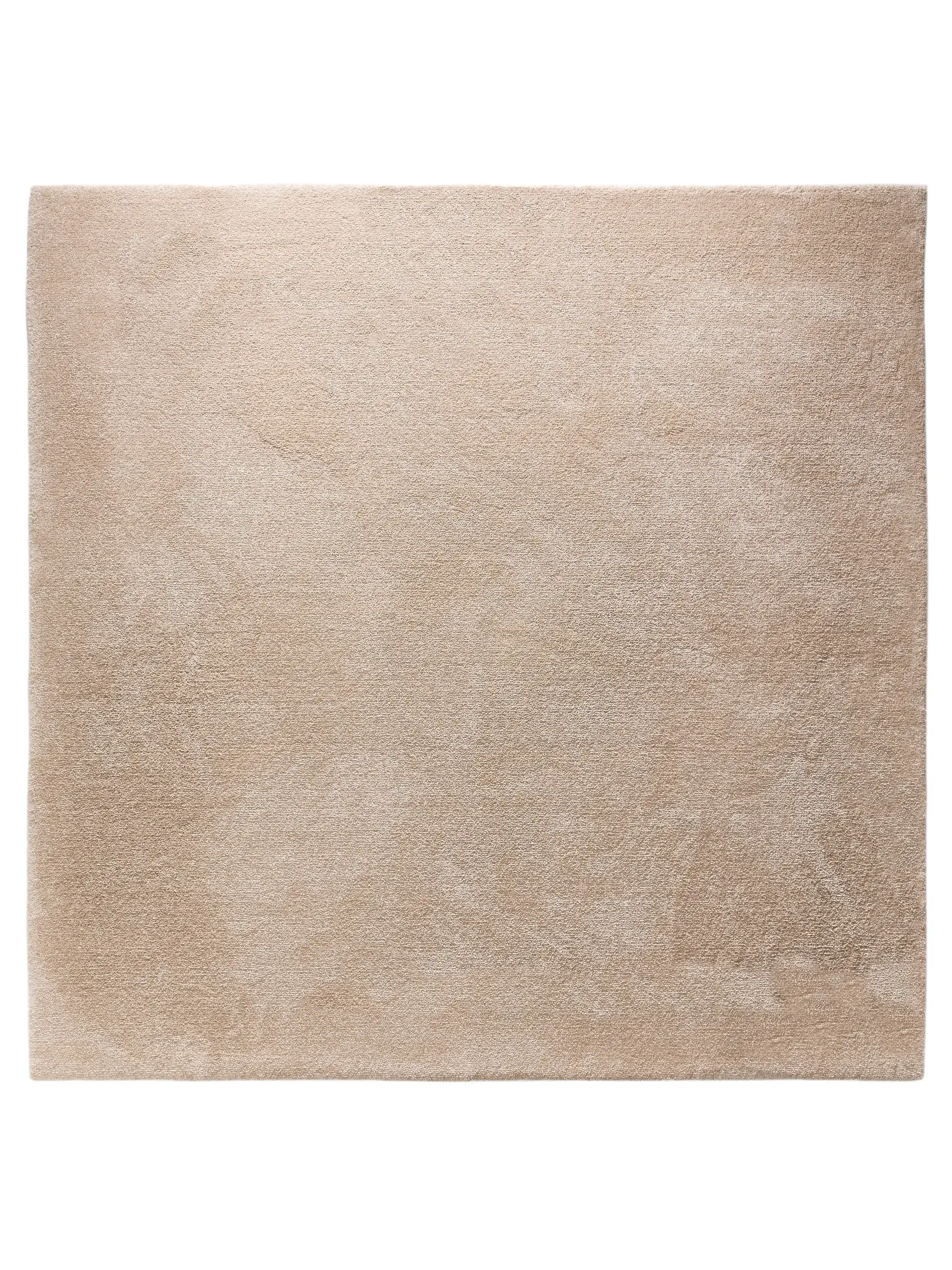 Rug made of 100% Polypropylen in Beige with a 100% Polypropylen high pile by benuta Nest