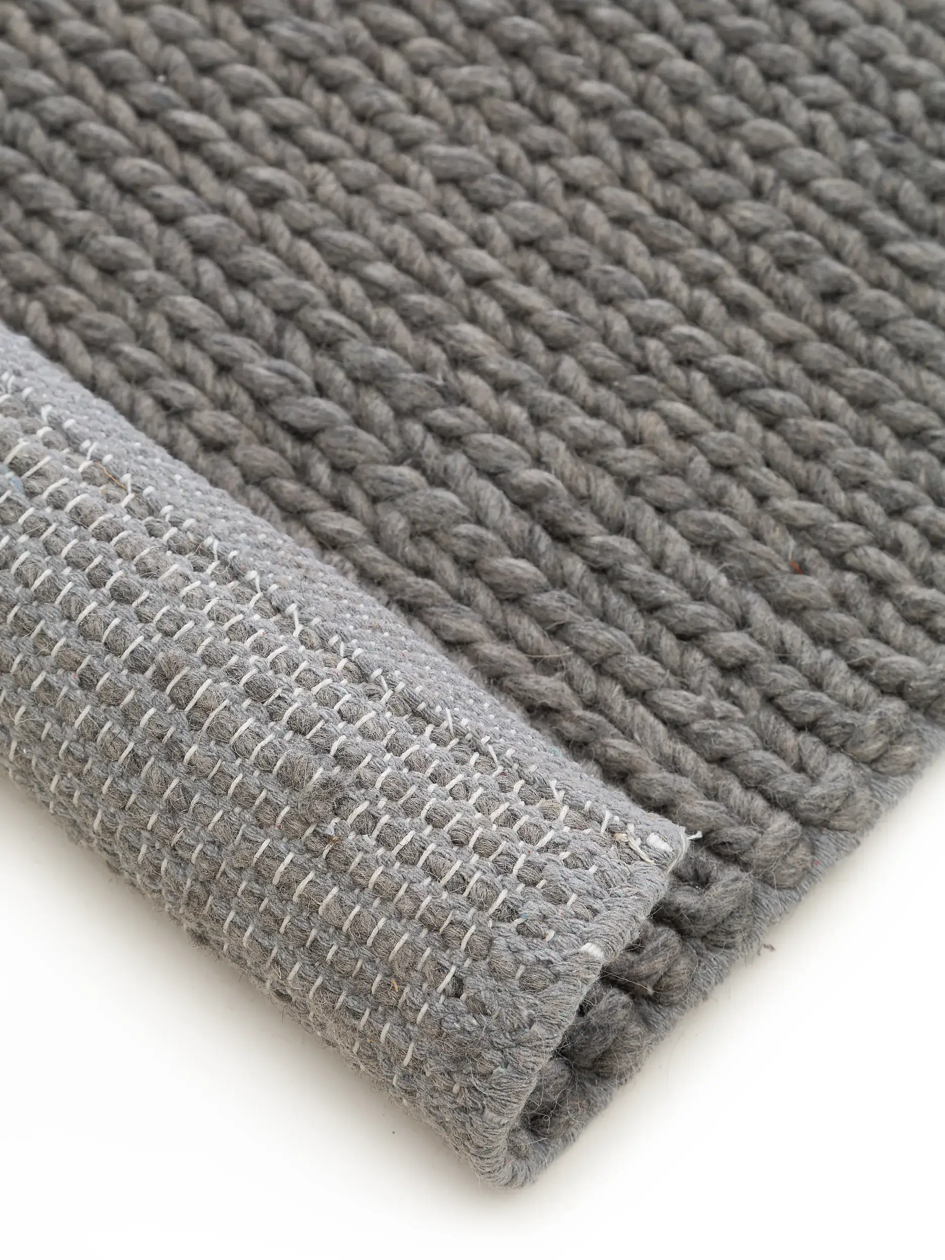 Tapijt van 60% Wol, 40% Polyester in Grijs met een 60% Wol, 40% Polyester hoge pool van benuta pure
