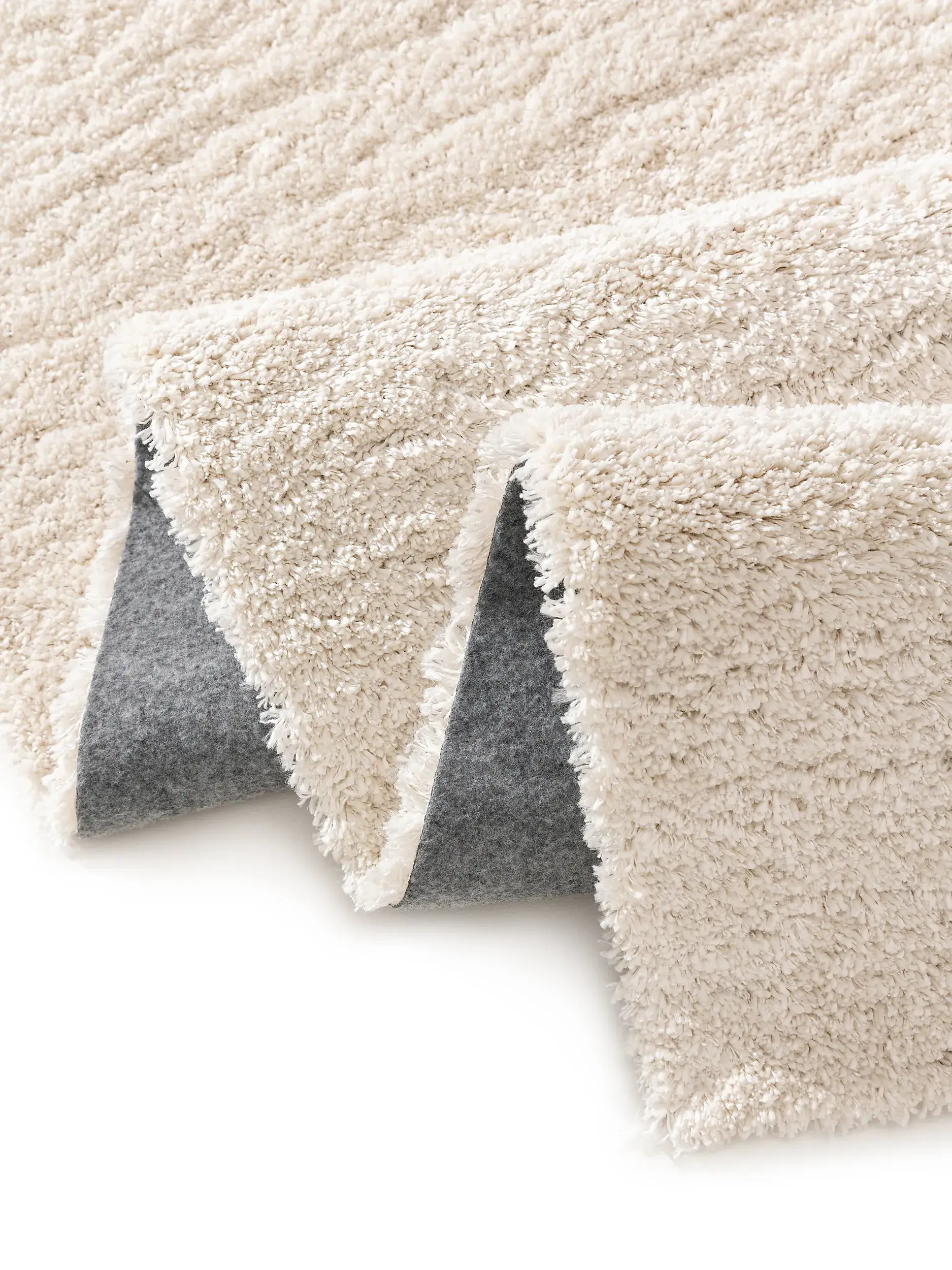 Rug Sera made of 100% Polypropylene in Beige by benuta Nest