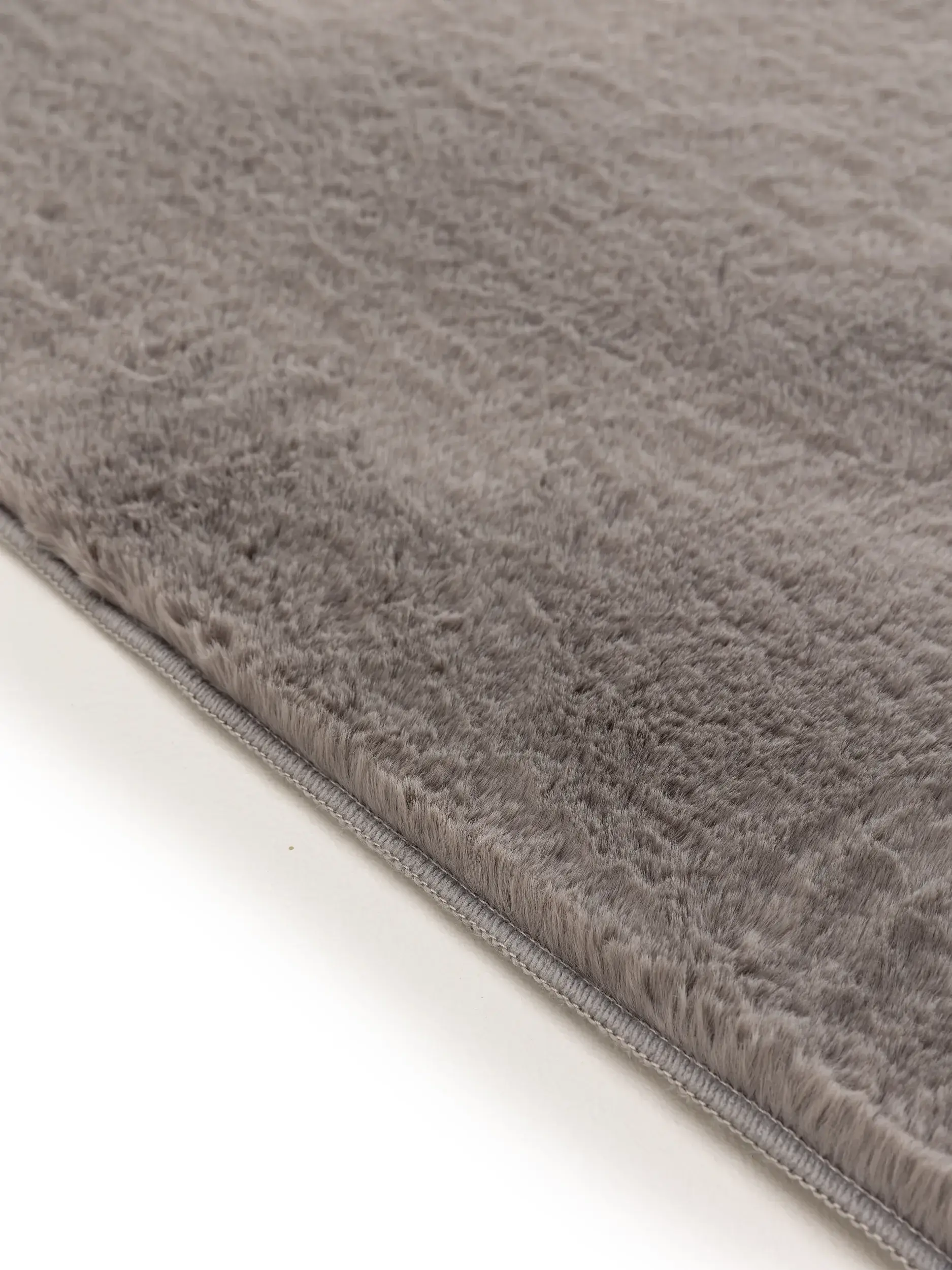 Tapete de 100% Polyester em Grau com pelo de 100% Polyester de altura da benuta Basic