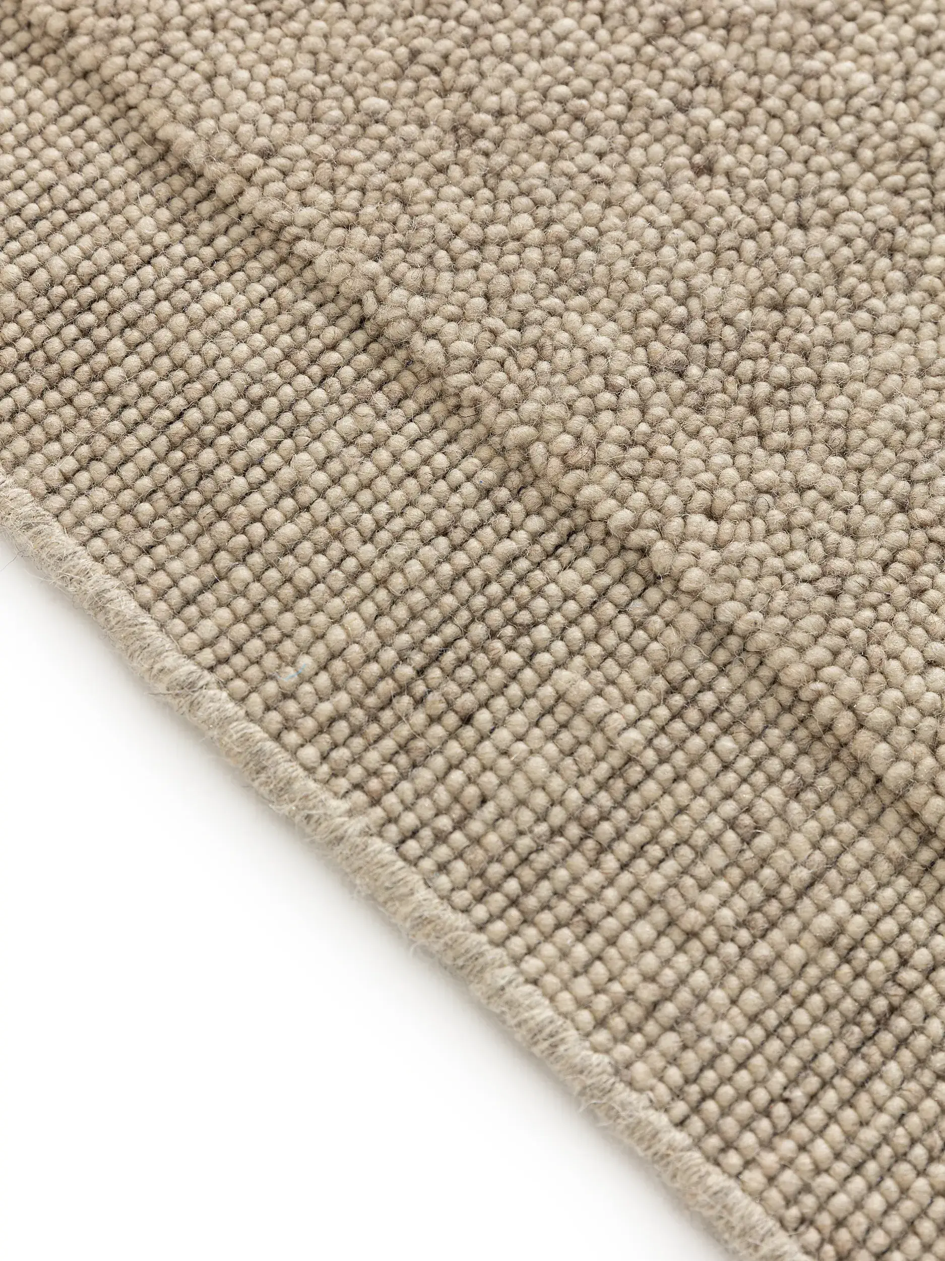 Teppich aus 80% Wolle, 20% Baumwolle in Beige mit 80% Wolle, 20% Baumwolle hohem Flor von benuta Pure