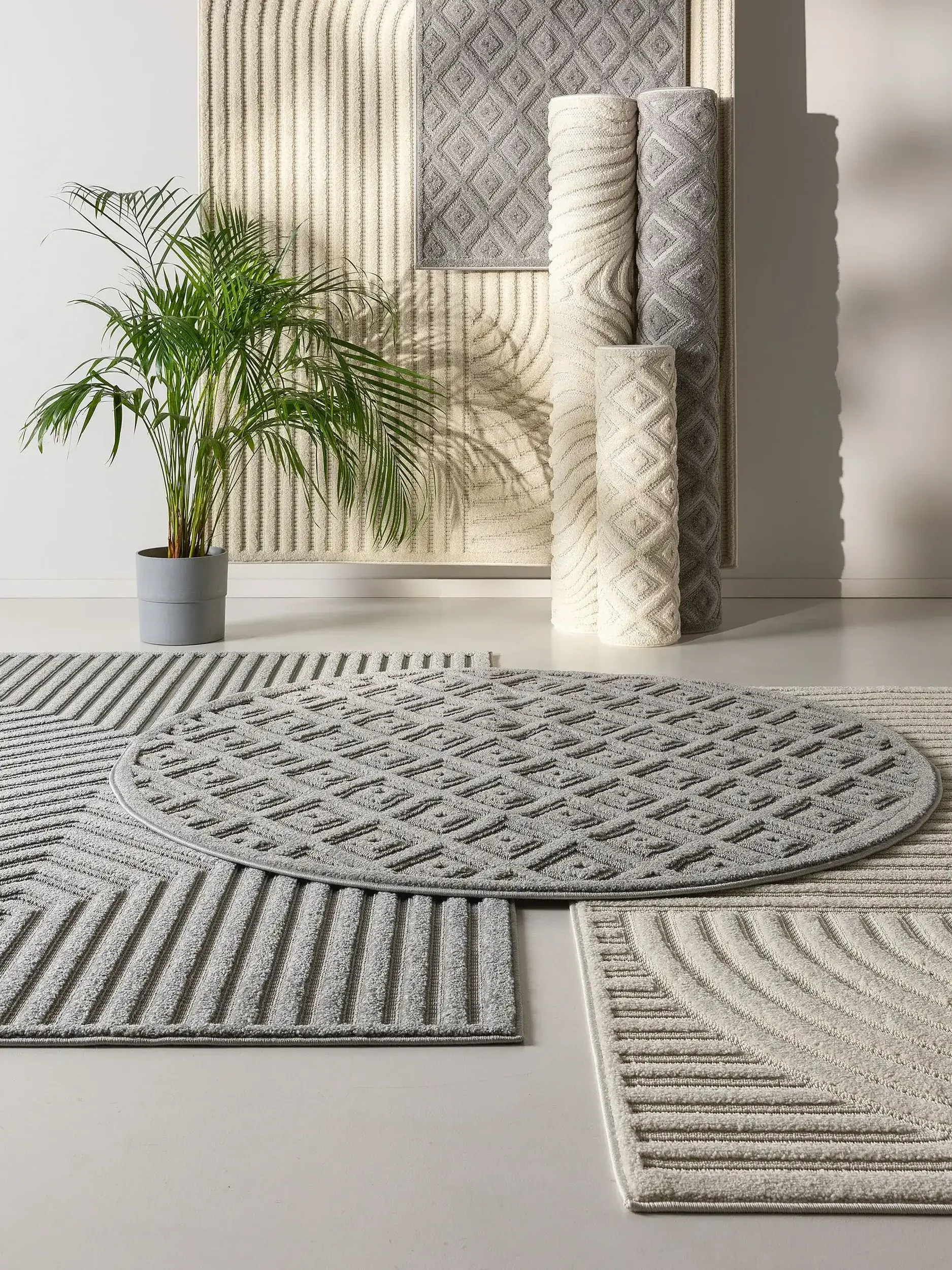 Teppich aus 100% Polypropylen in Grau mit 100% Polypropylen hohem Flor von benuta Basic