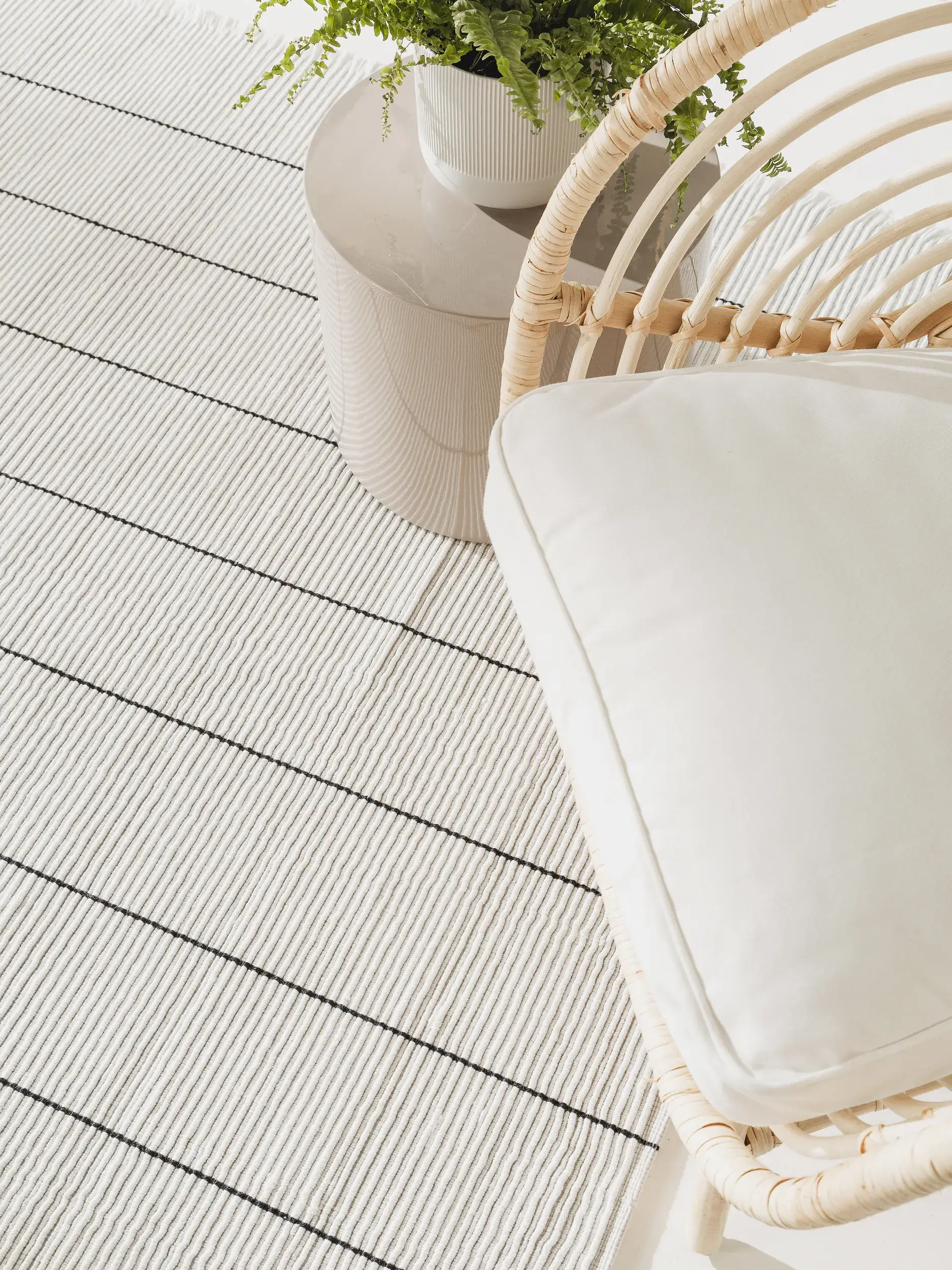 Alfombra Gaia de 100% Polyester (PET reciclado) en Blanco de benuta pure