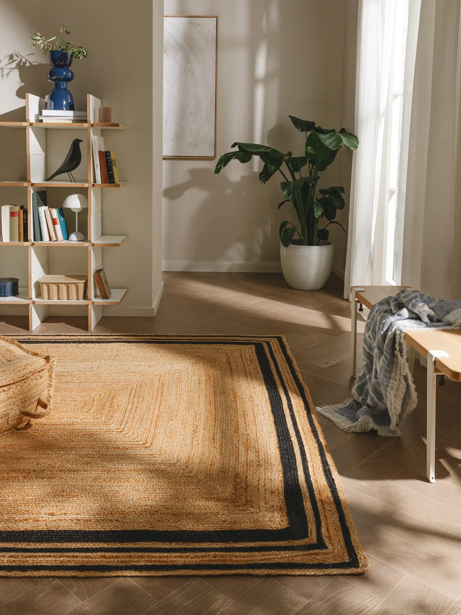 Teppich aus 100% Jute in Schwarz mit 100% Jute hohem Flor von benuta Pure