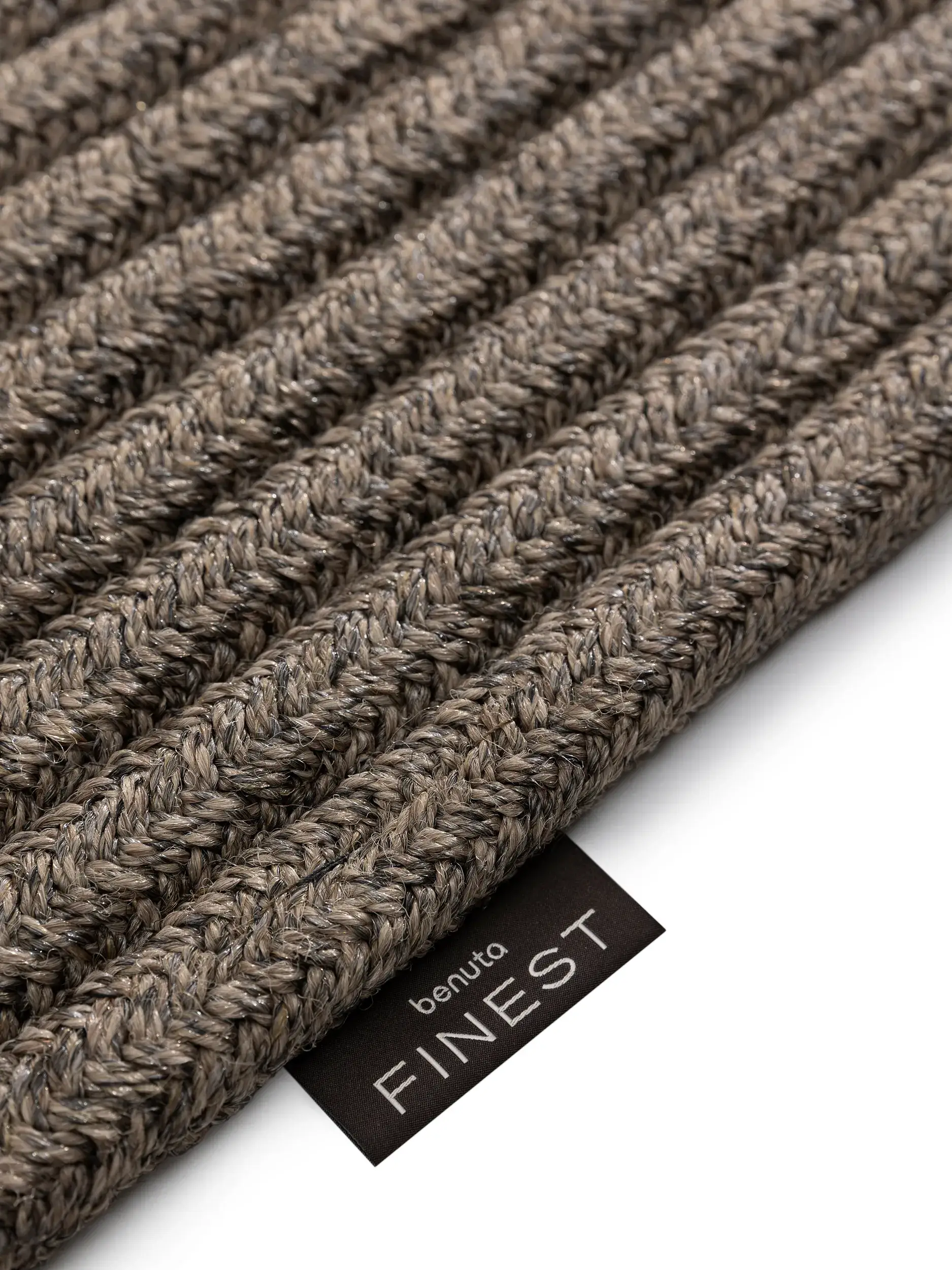 Teppich aus 80% Polypropylen, 20% Polyester in Grau mit 80% Polypropylen, 20% Polyester hohem Flor von benuta Finest