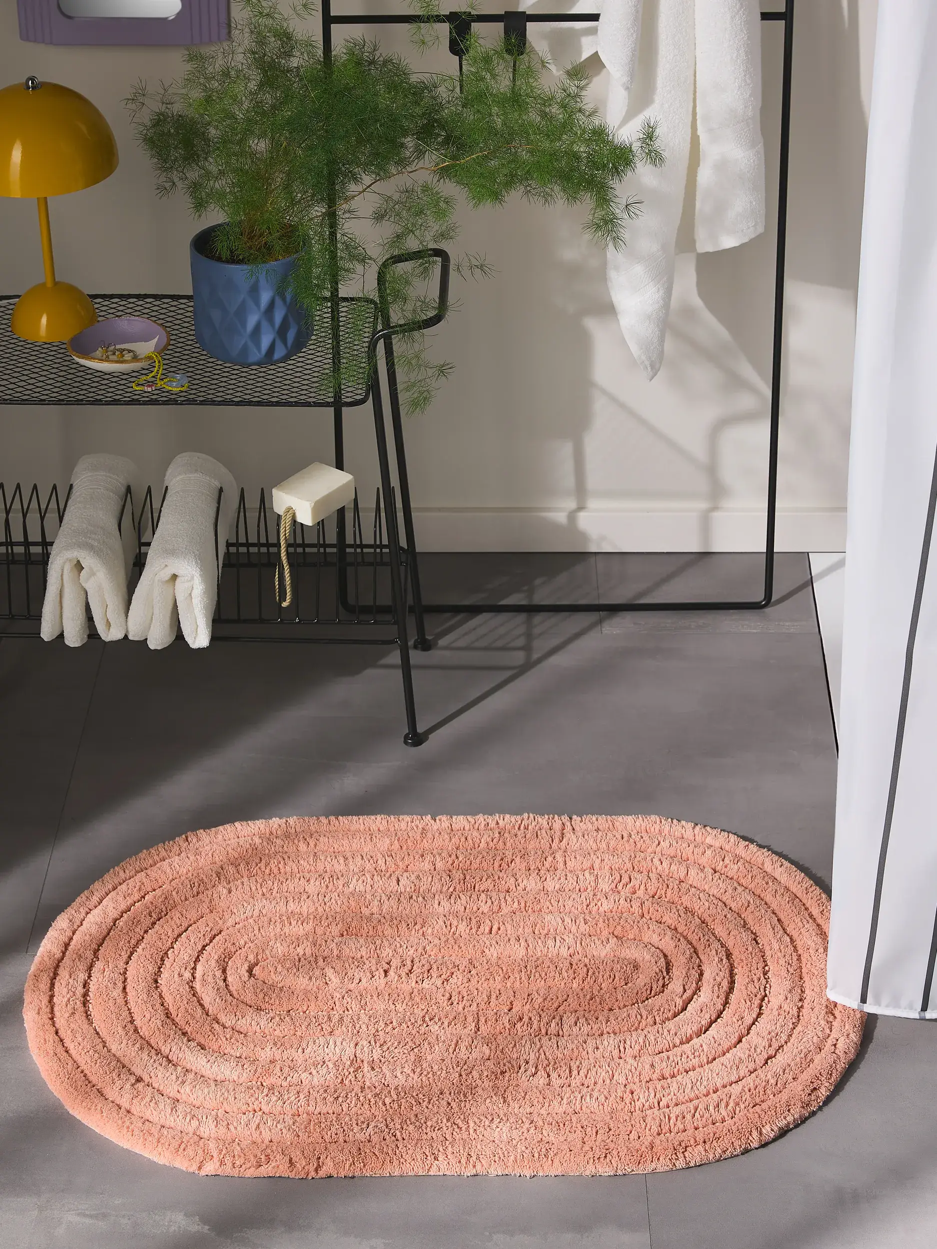 Badematte Nia Orange i Geometrisch-design laget av 100% Baumwolle fra benuta Pop