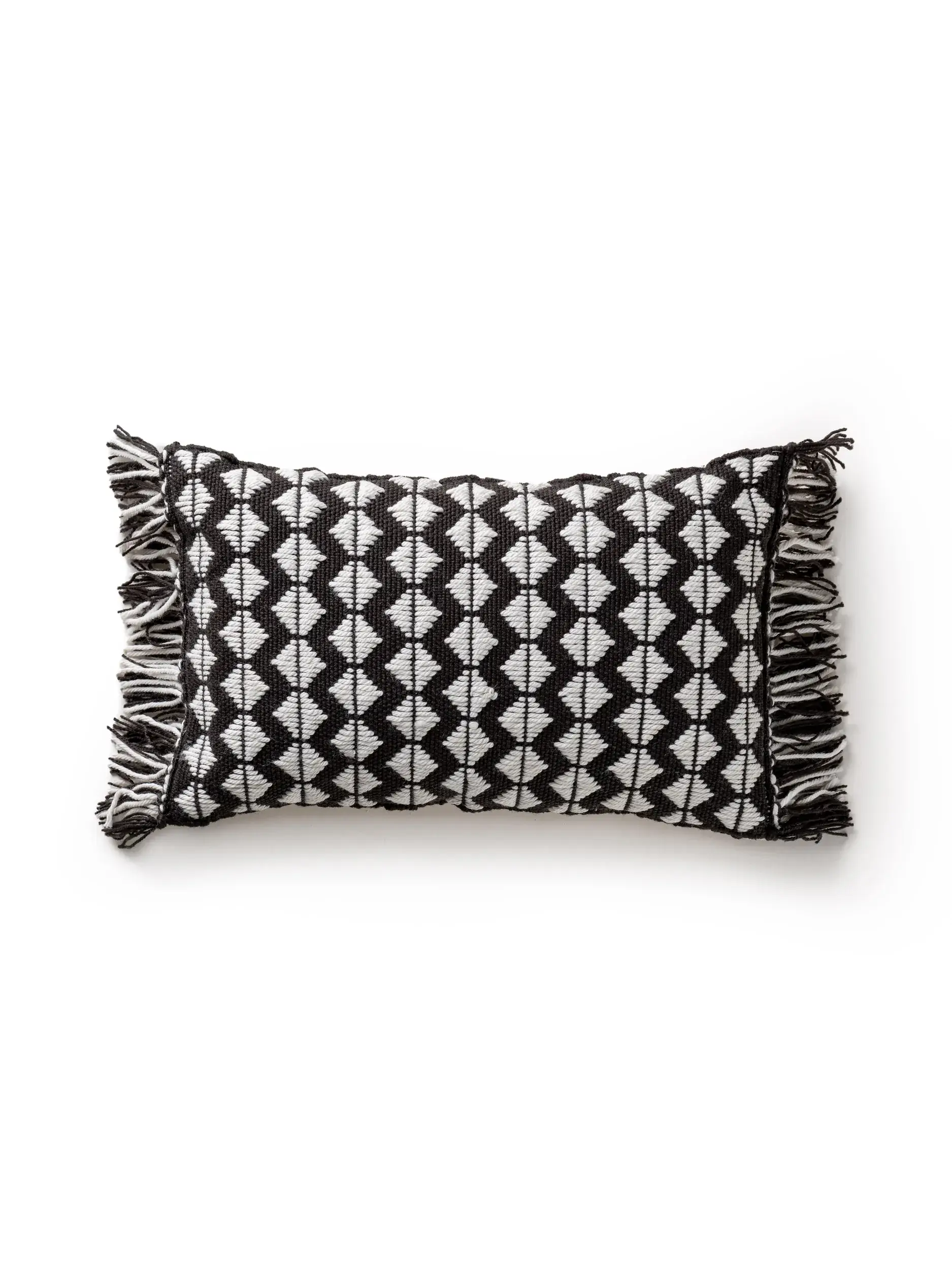 In- & Outdoor Kissen Morty Schwarz/Weiß i Geometrisch-design laget av 100 % polyester (resirkulert PET) fra benuta Pure