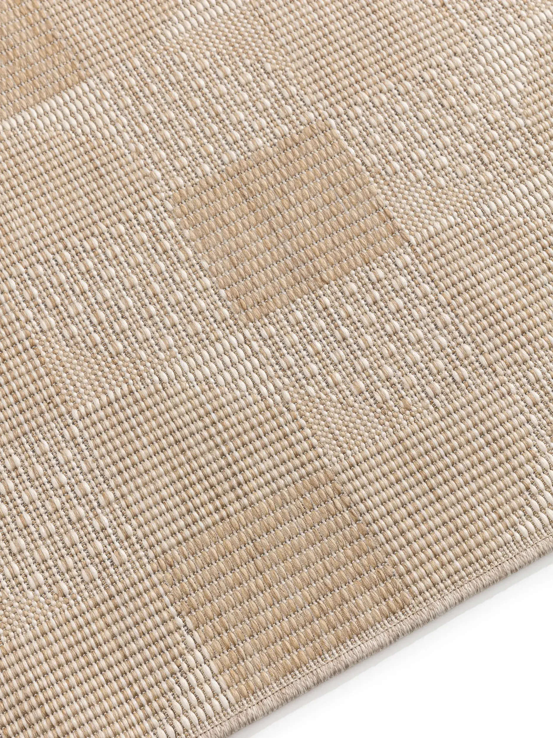 Rug made of 100% Polypropylen in White with a 100% Polypropylen high pile by benuta Nest