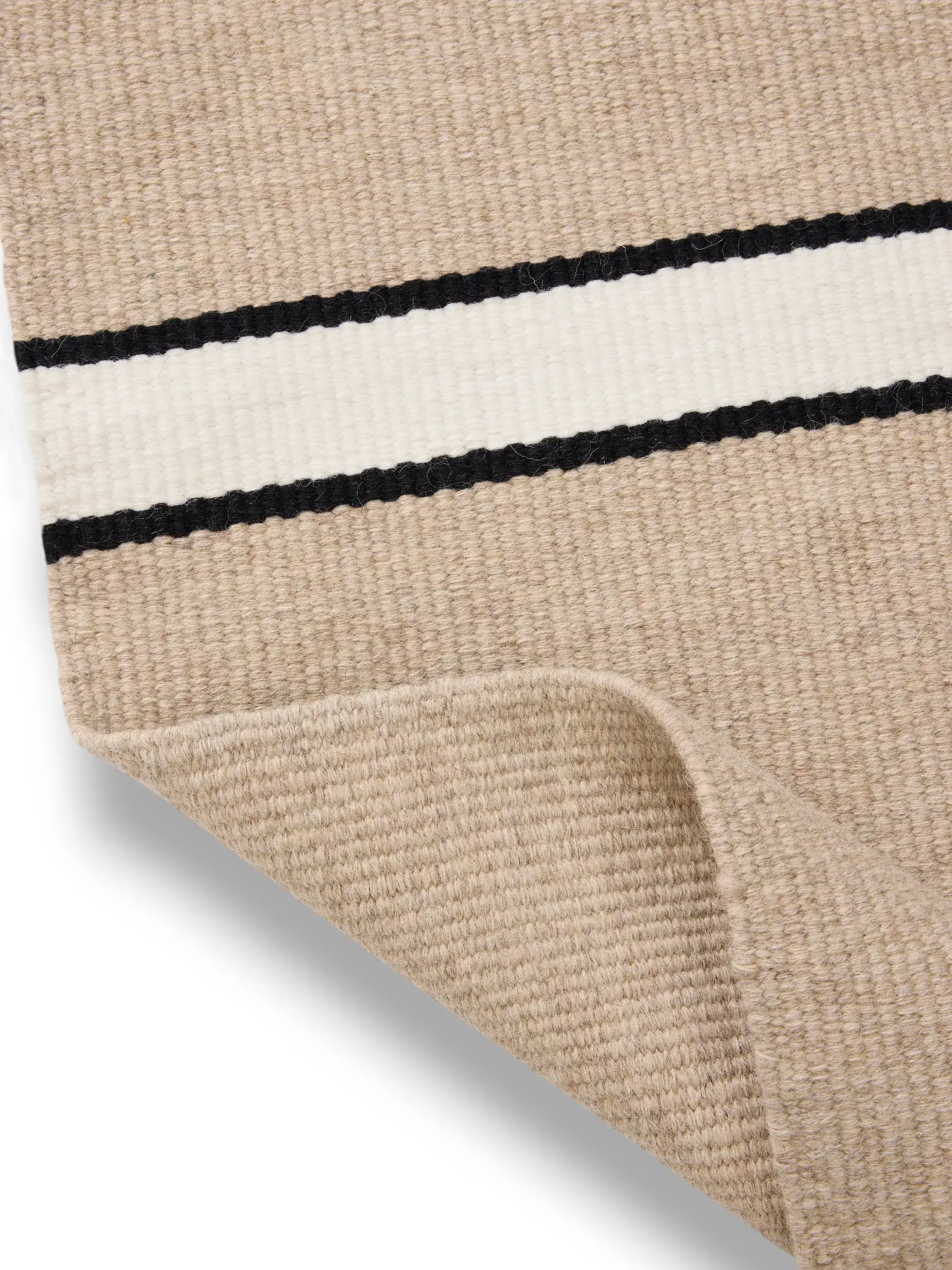 Rug made of 100% Wolle in Beige with a 100% Wolle high pile by benuta Pure