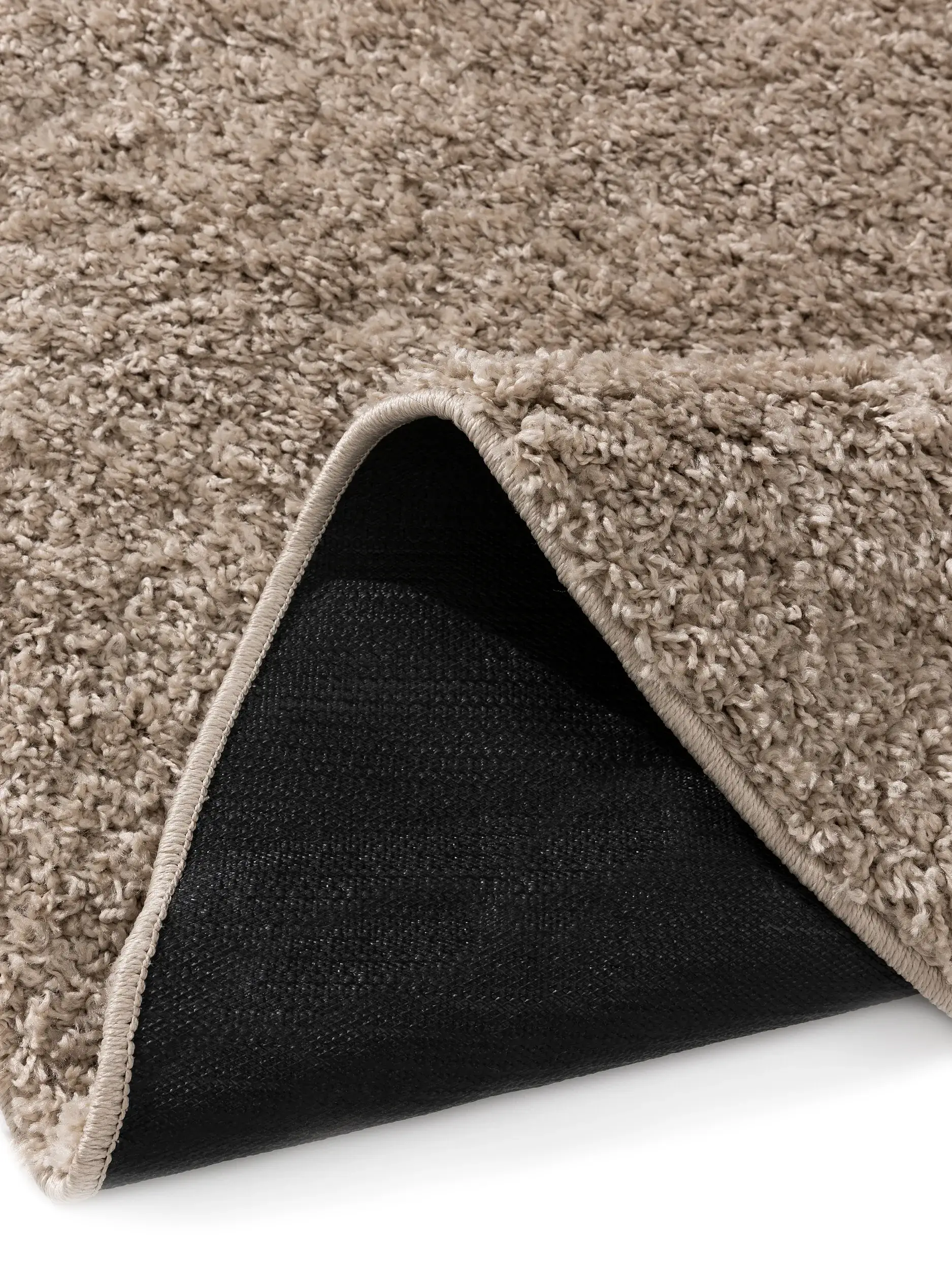 Teppich aus 100% Polypropylen in Beige mit 100% Polypropylen hohem Flor von benuta Basic
