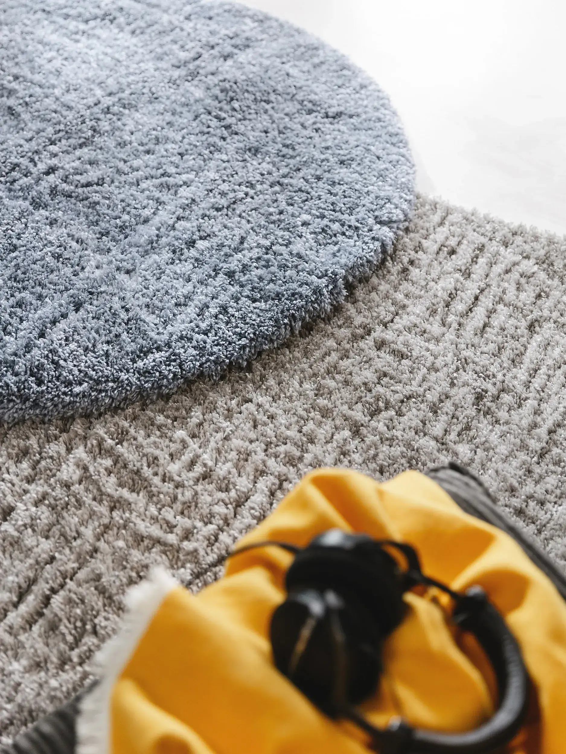 Teppich aus 100% Polypropylen in Blau mit 100% Polypropylen hohem Flor von benuta Pop