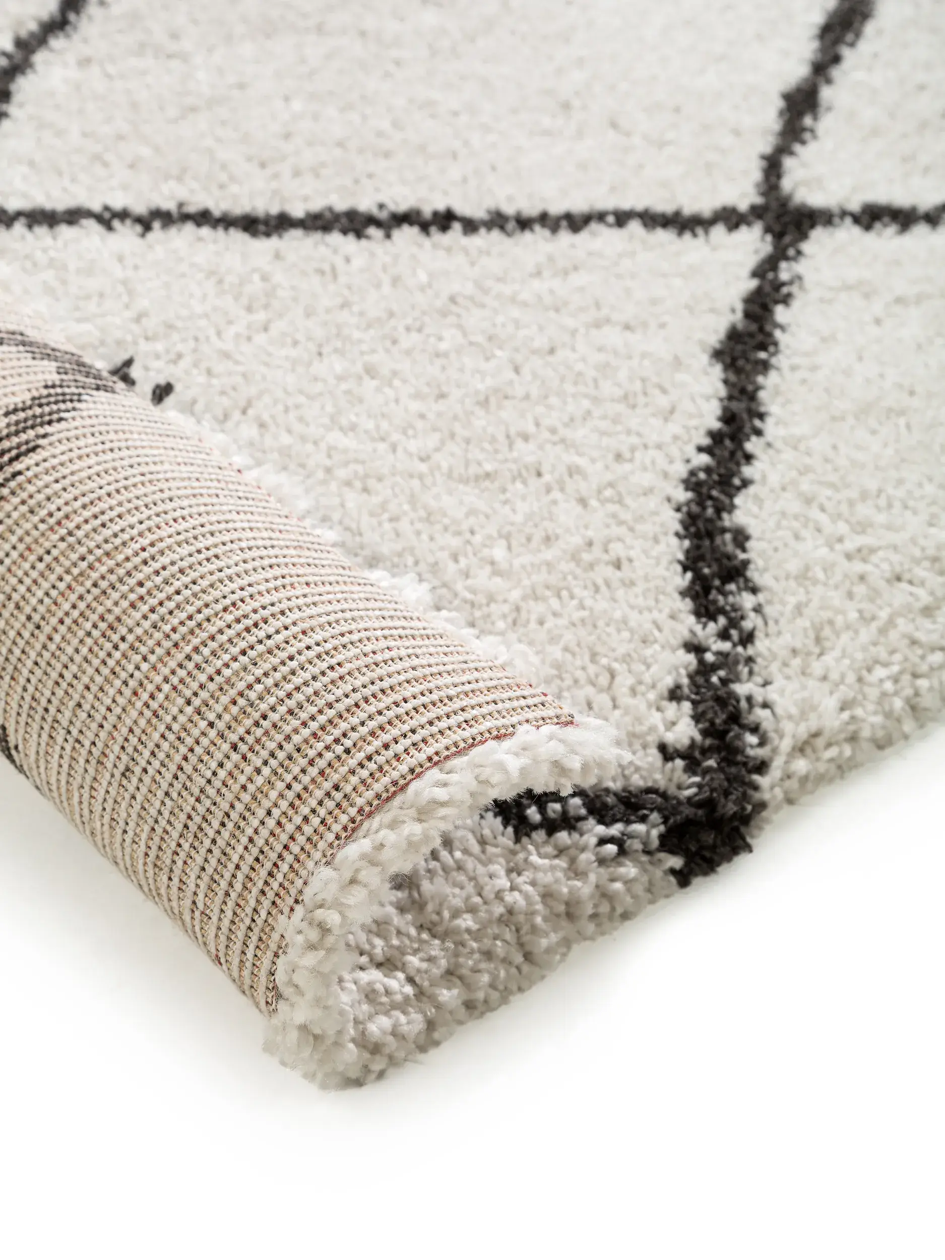 Tappeto di 100% Polipropilene in Beige con pelo alto 100% Polipropilene da benuta nest