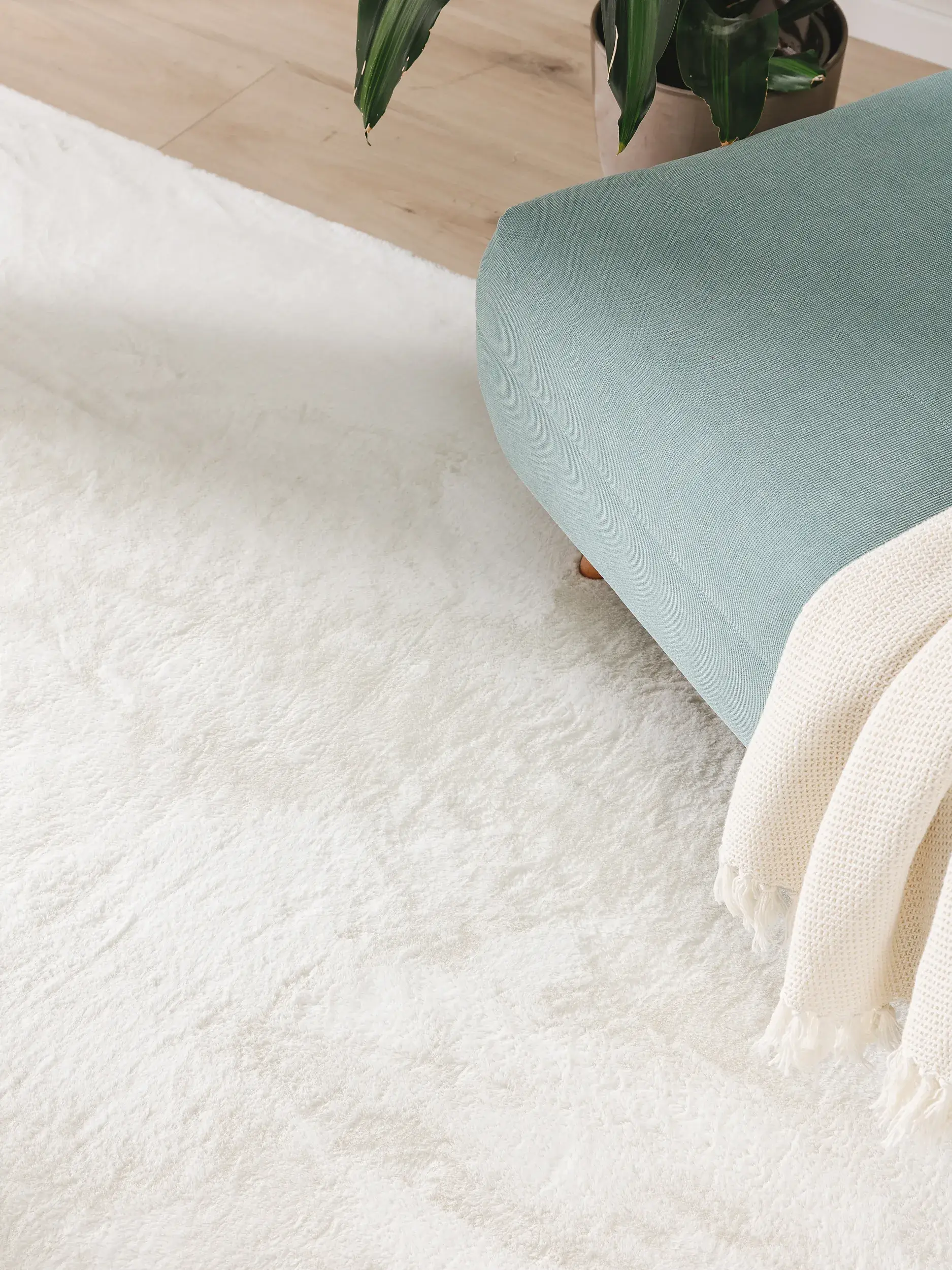 Teppich aus 100% Polyester in Beige mit 100% Polyester hohem Flor von benuta Basic