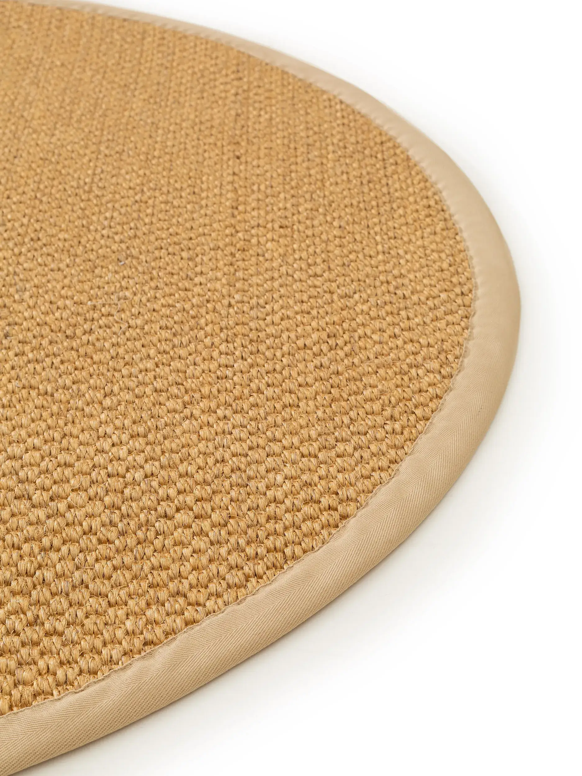 Teppich aus 100% Sisal in Beige mit 100% Sisal hohem Flor von benuta Pure