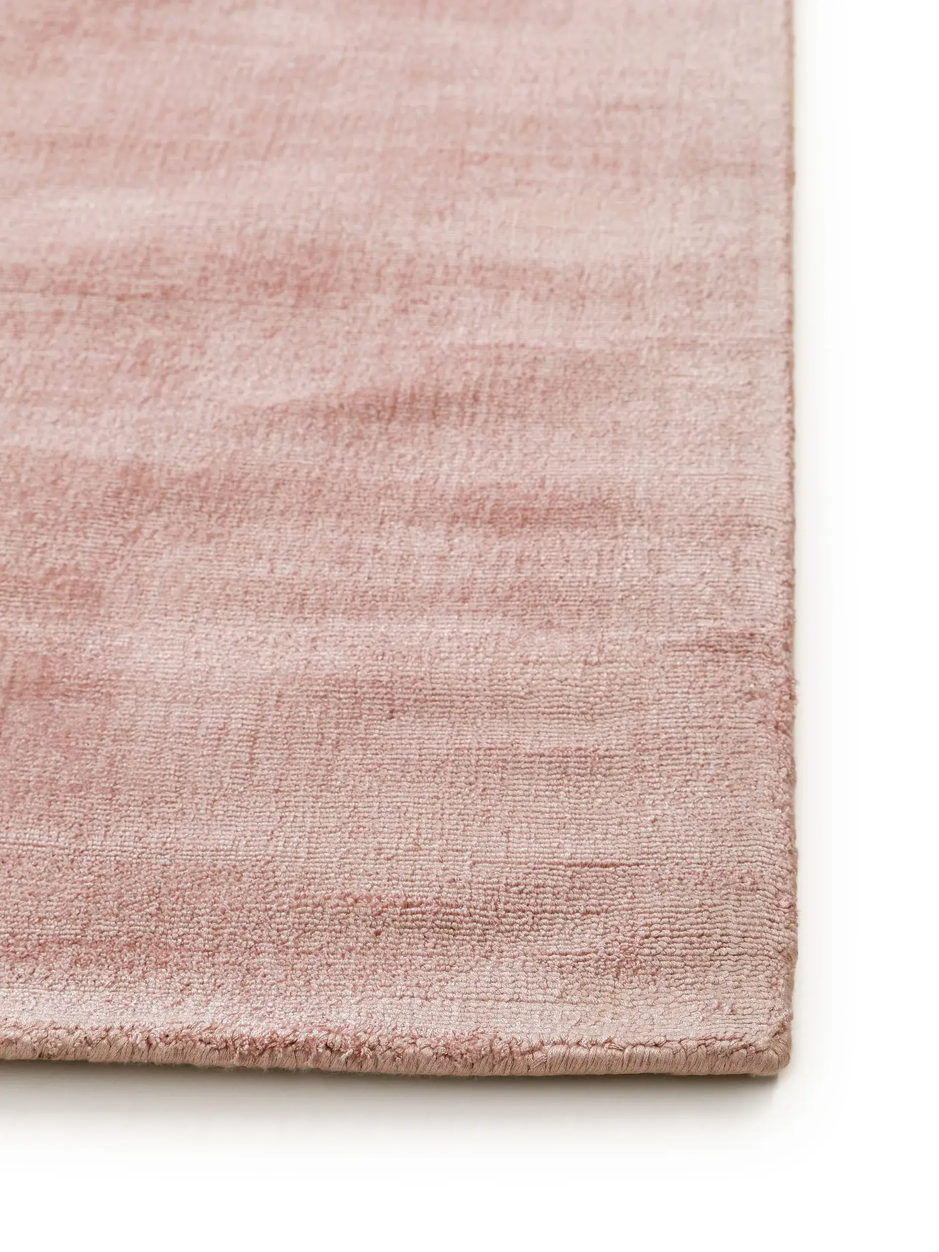 Teppich Nova aus 100% Viskose in Rosa von benuta Pure