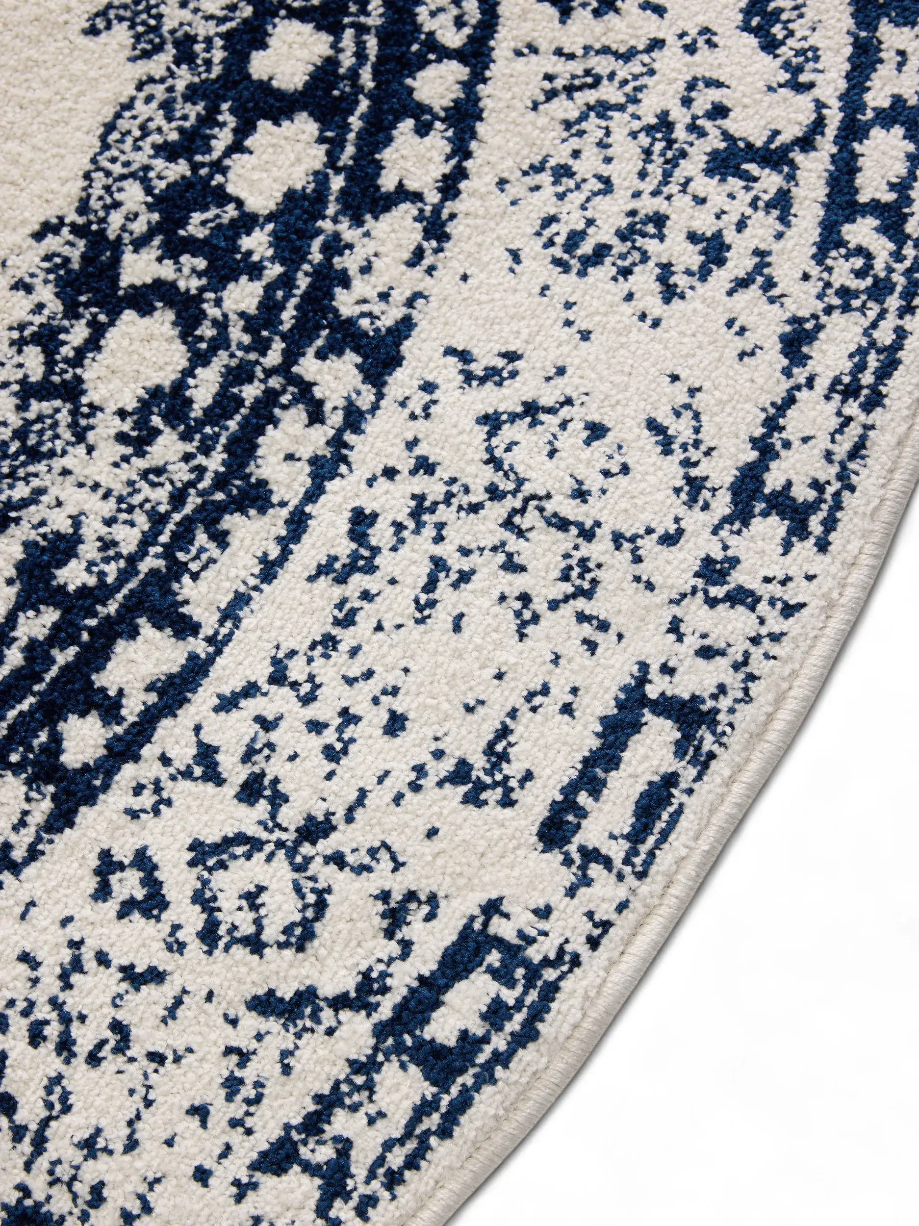Rug made of 100% Polypropylen in Beige with a 100% Polypropylen high pile by benuta Basic
