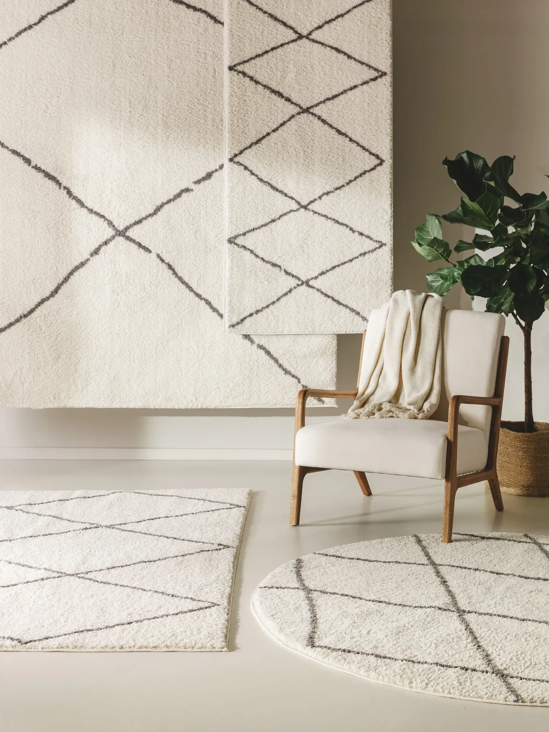 Teppe av 100% Polyester (Microfiber) i Beige med 100% Polyester (Microfiber) høy lugg fra benuta Nest