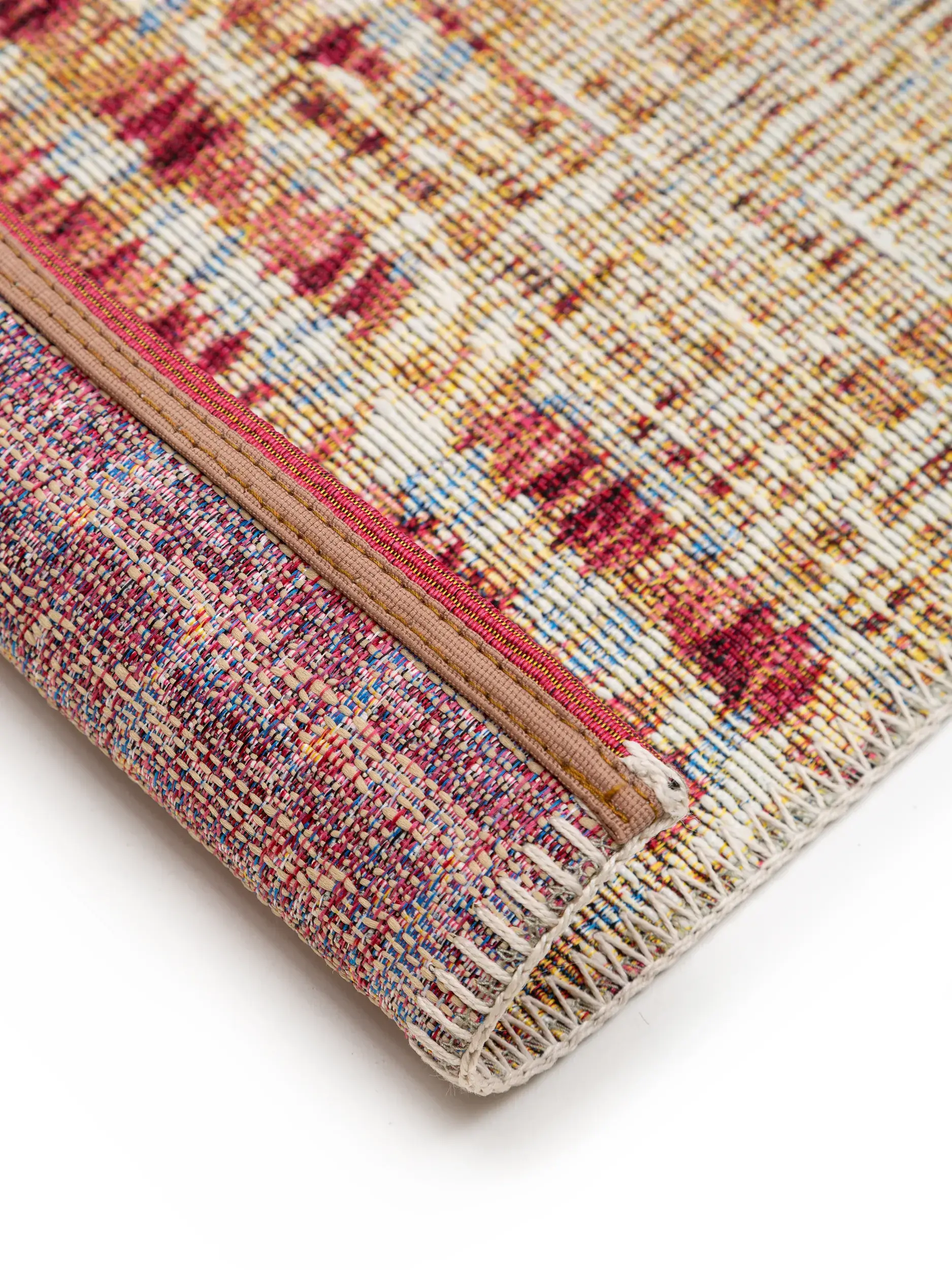 Teppich aus 76% Polypropylen, 24% Polyester in Multicolor mit 76% Polypropylen, 24% Polyester hohem Flor von benuta Nest