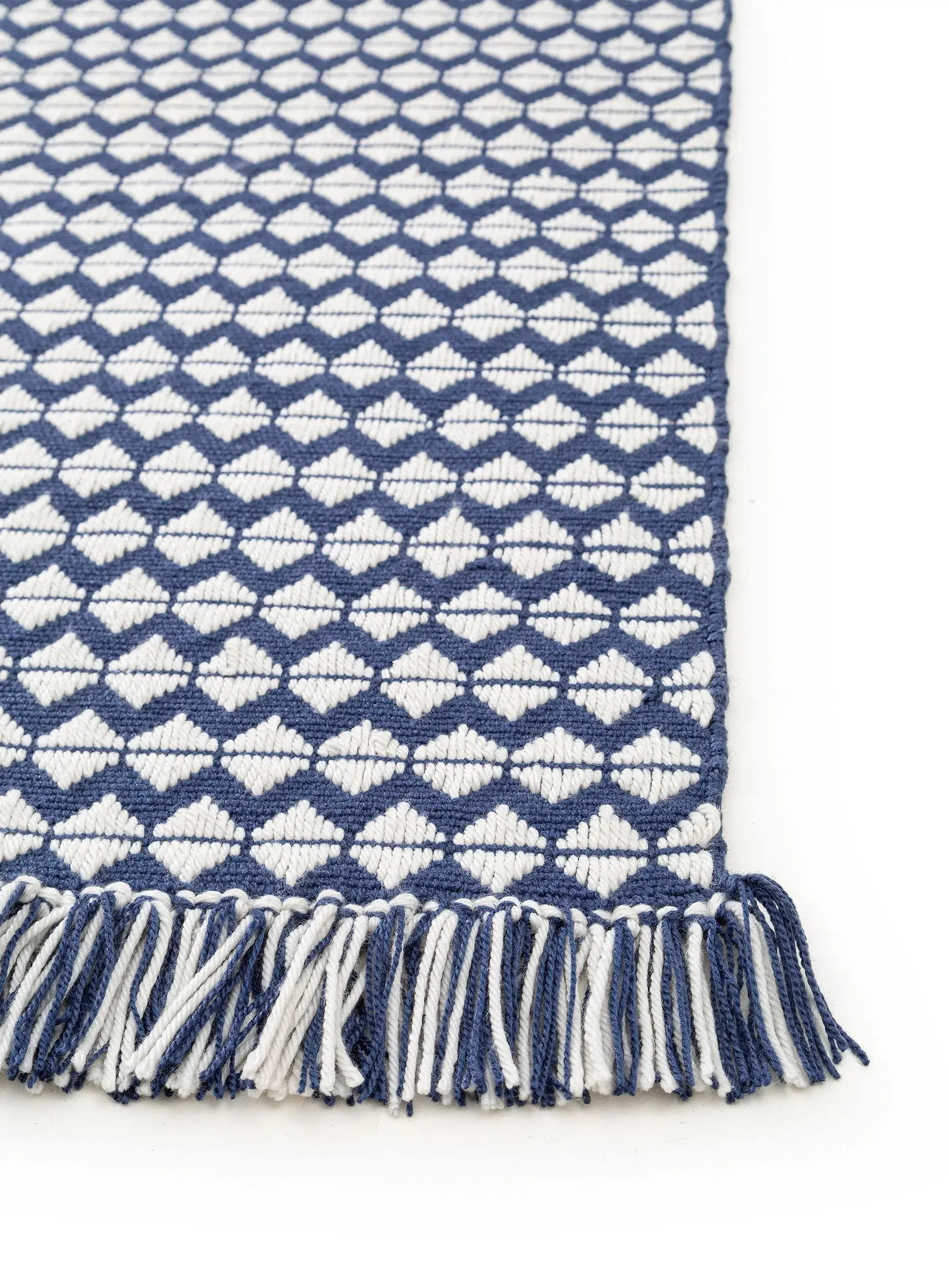 Matto 100% Polyester (recyceltes PET)a värissä Blau 100% Polyester (recyceltes PET) korkealla nukalla merkiltä benuta Pure