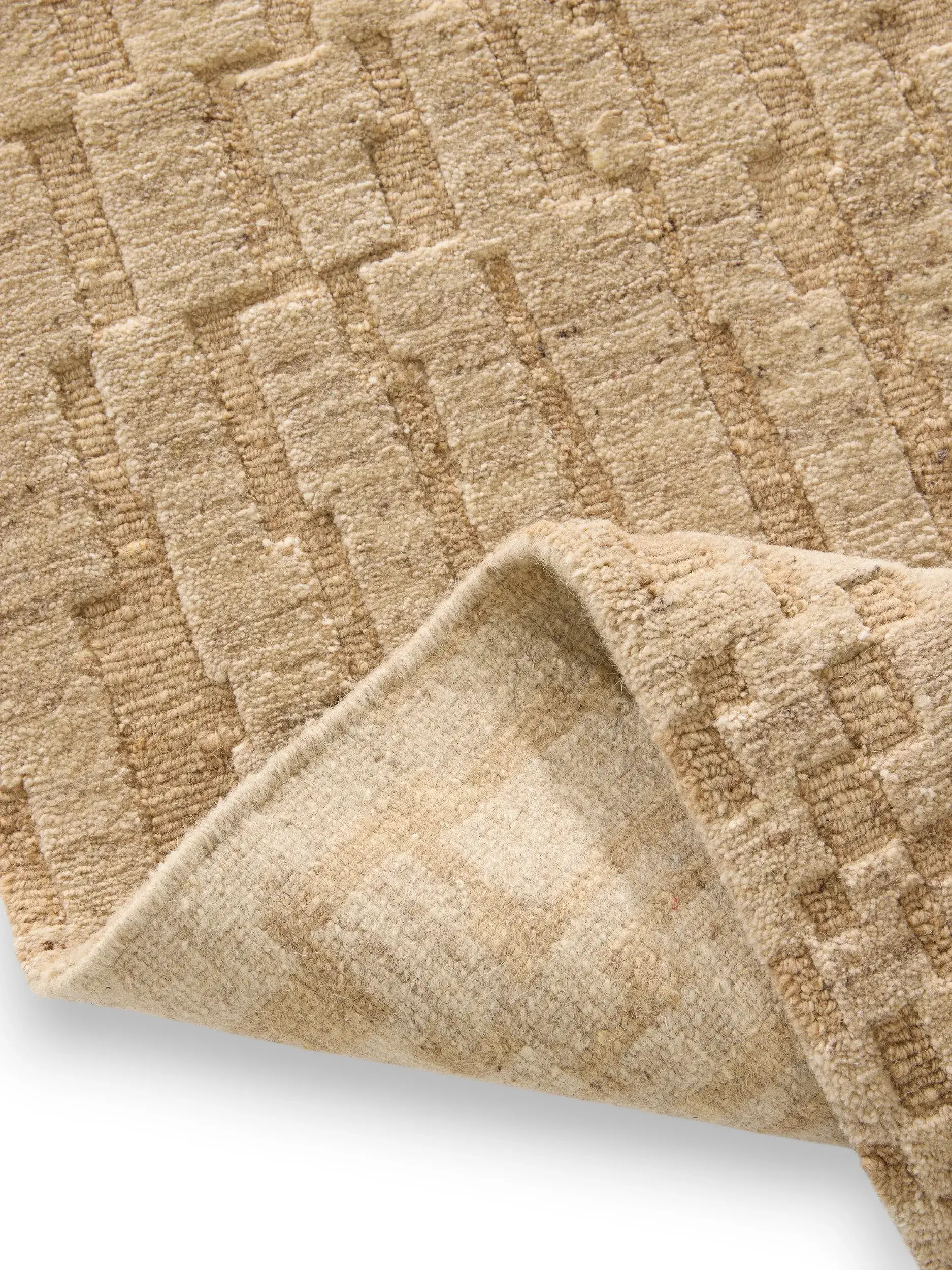 Teppich aus 100% Wolle in Beige mit 100% Wolle hohem Flor von benuta Finest