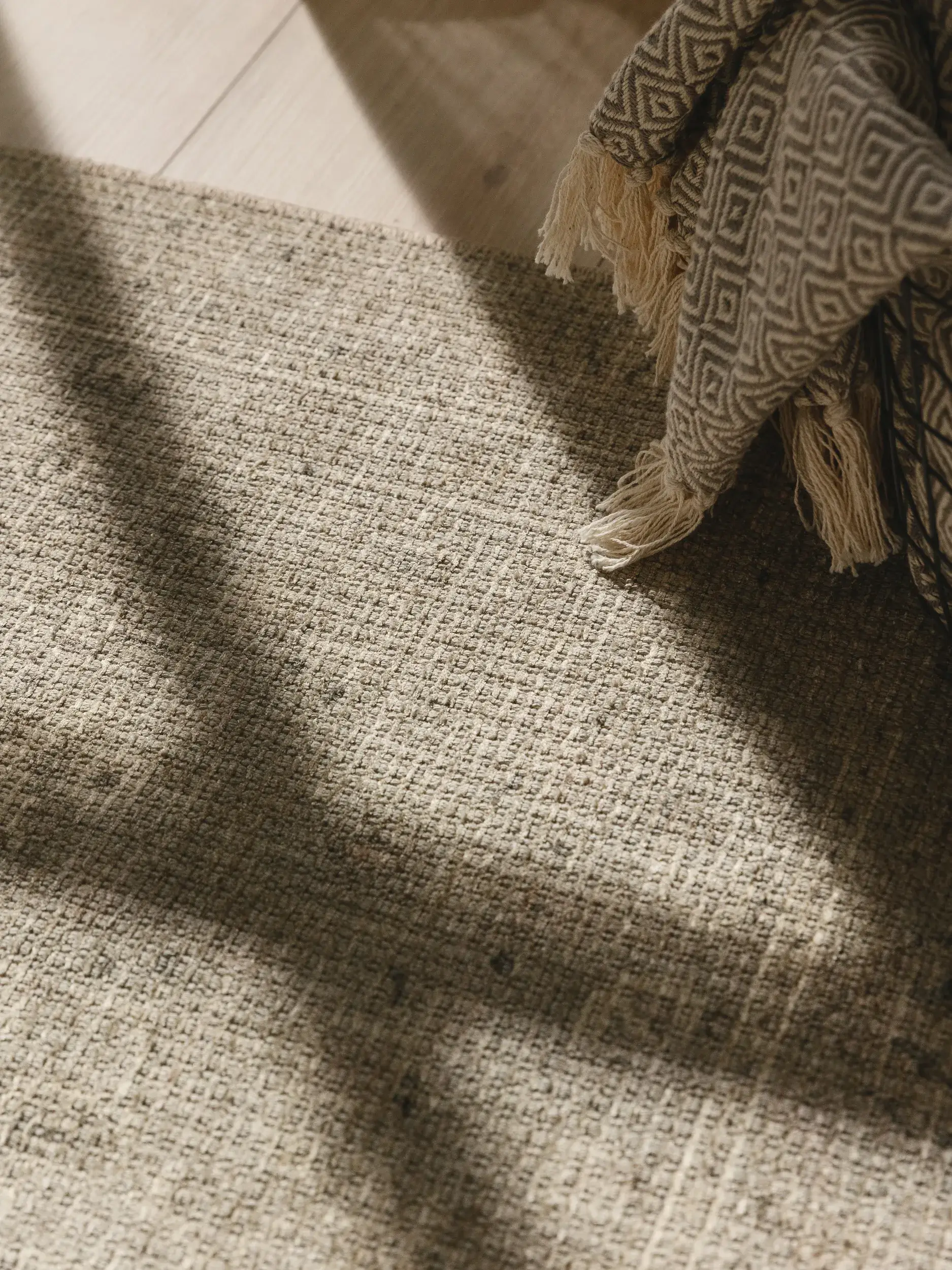 Rug made of 50% Polyester, 50% Polycotton in Grey with a 50% Polyester, 50% Polycotton high pile by benuta Nest