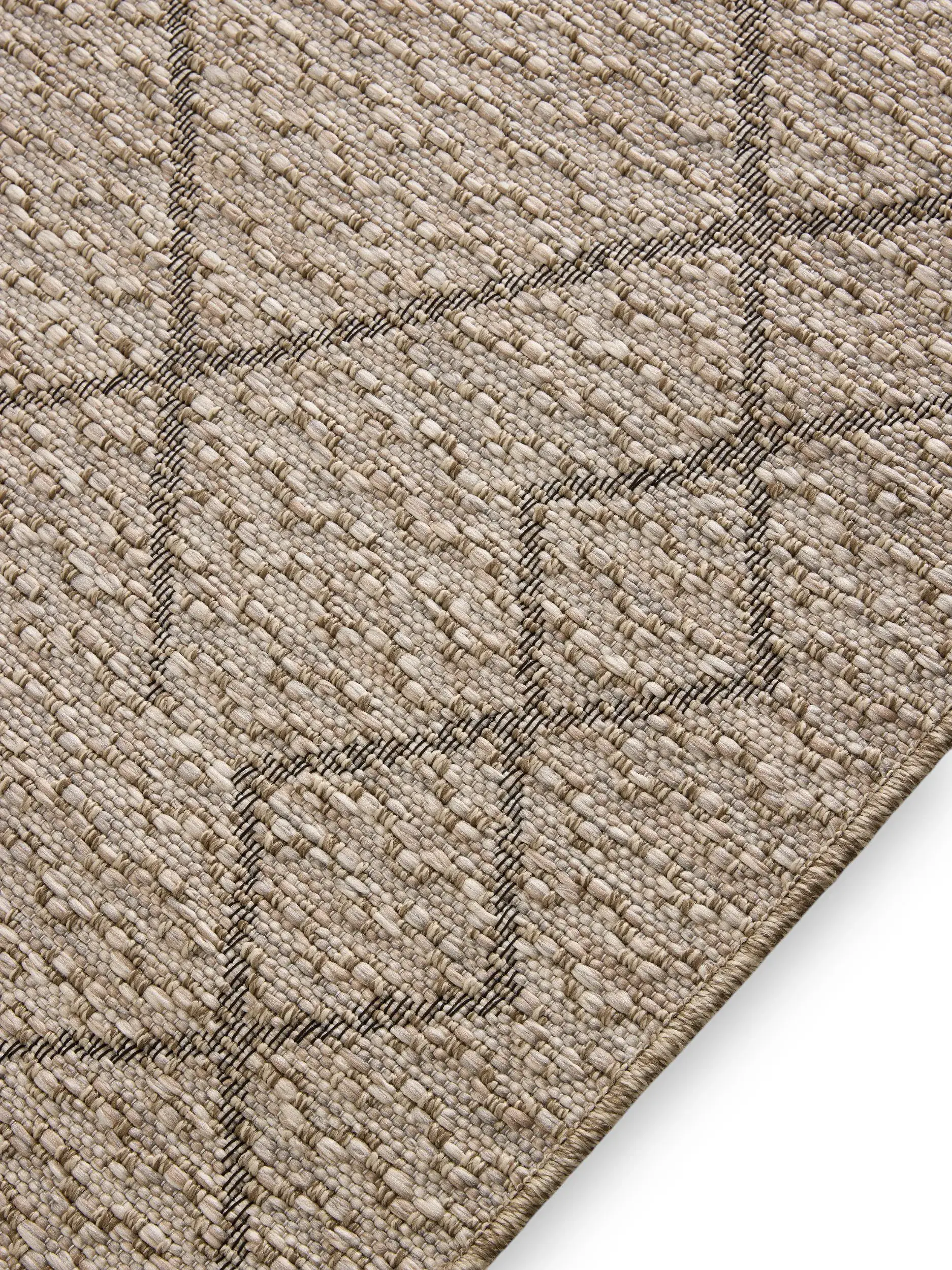 Rug made of 100% Polypropylen in Beige with a 100% Polypropylen high pile by benuta Nest