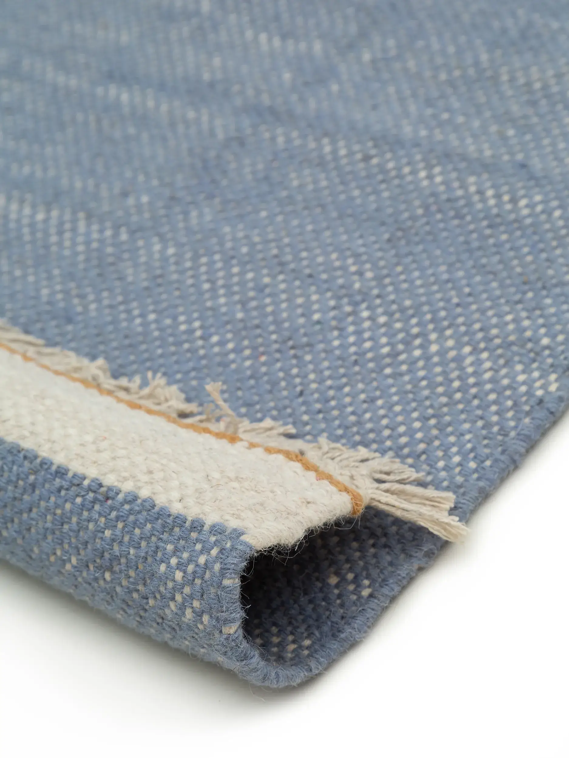Tappeto di 60% Lana, 40% Cotone in Azzurro con pelo alto 60% Lana, 40% Cotone da benuta POP