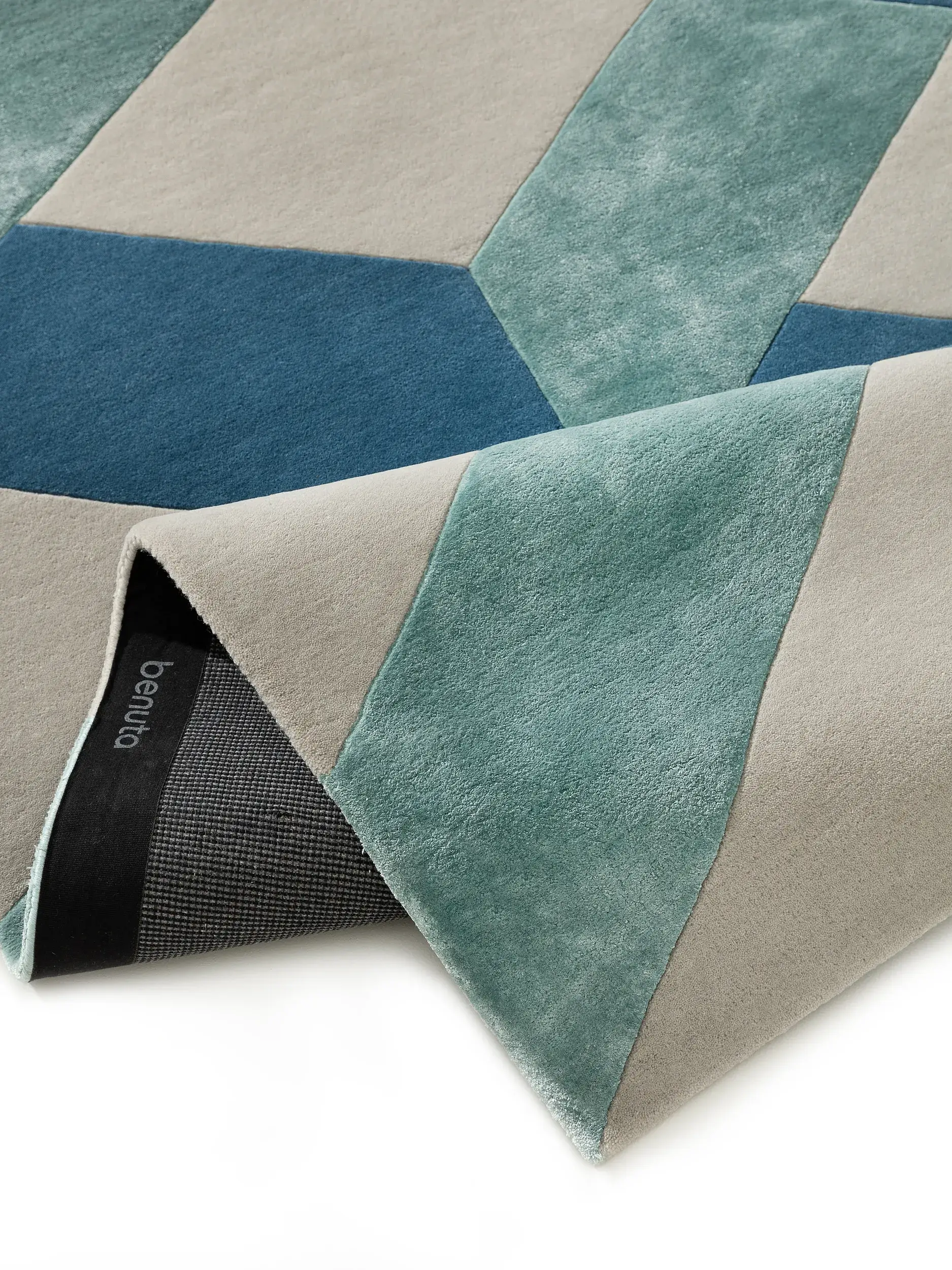 Teppich aus 70% Wolle, 30% Lyocell (Tencel™) in Blau mit 70% Wolle, 30% Lyocell (Tencel™) hohem Flor von benuta Finest