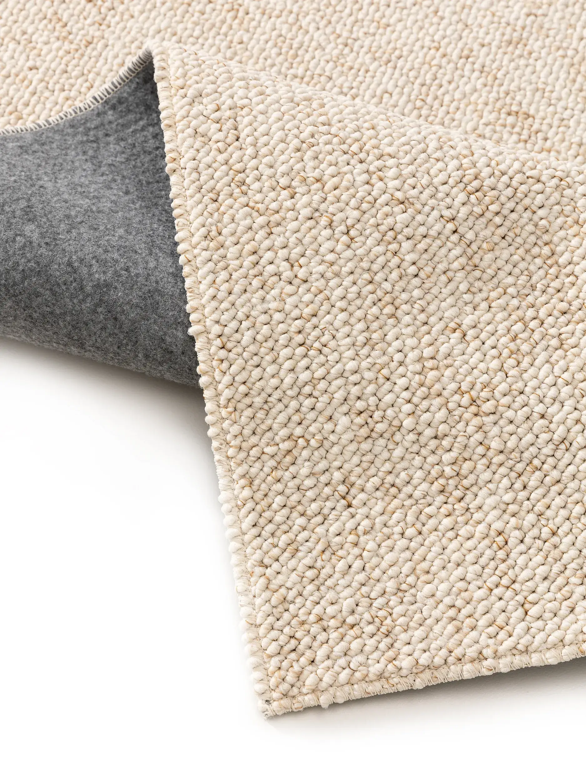 Tappeto di 100% Polipropilene in Beige con pelo alto 100% Polipropilene da benuta nest