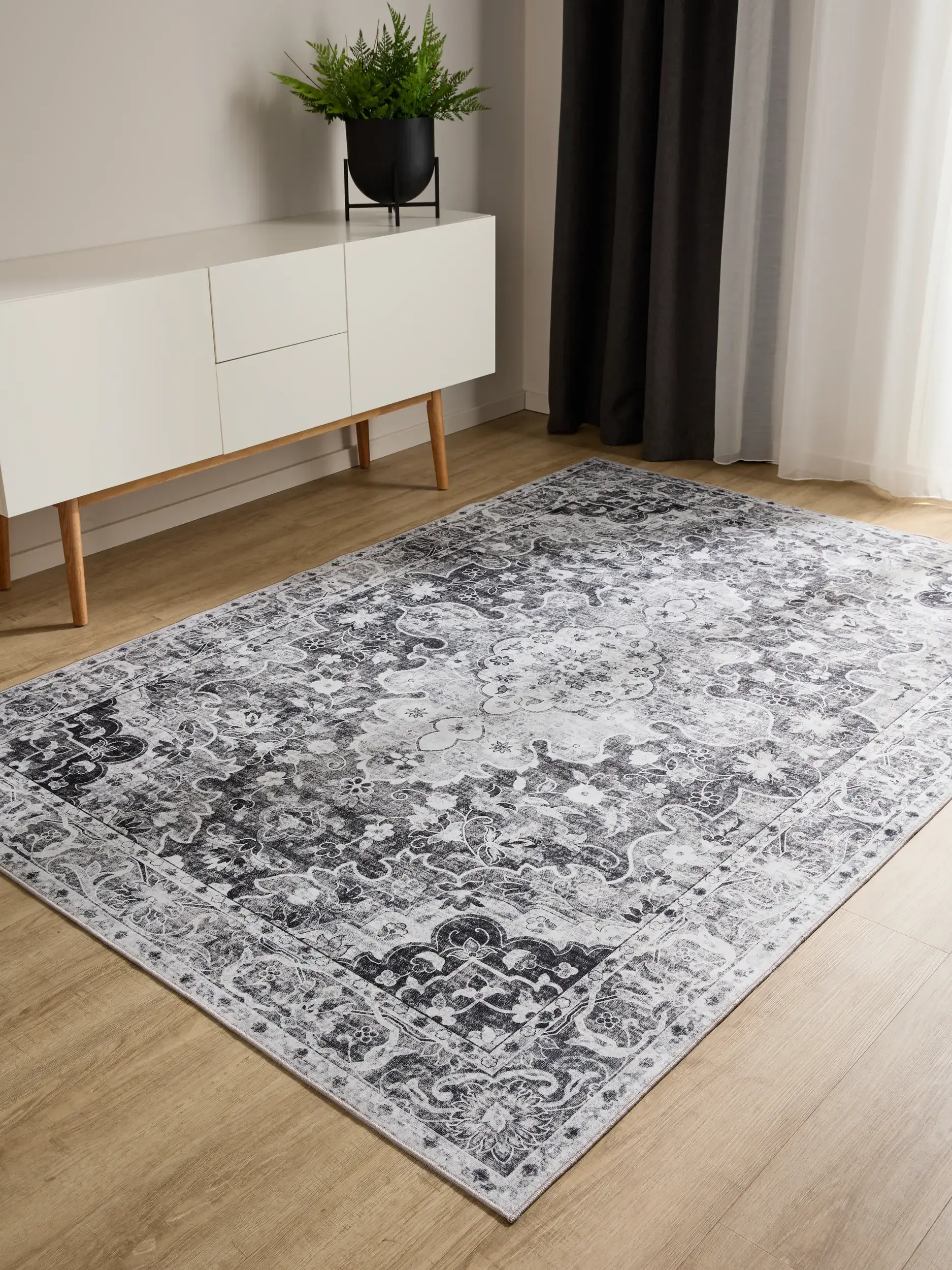 Rug made of 100% Polyester in Grey with a 100% Polyester high pile by benuta Basic