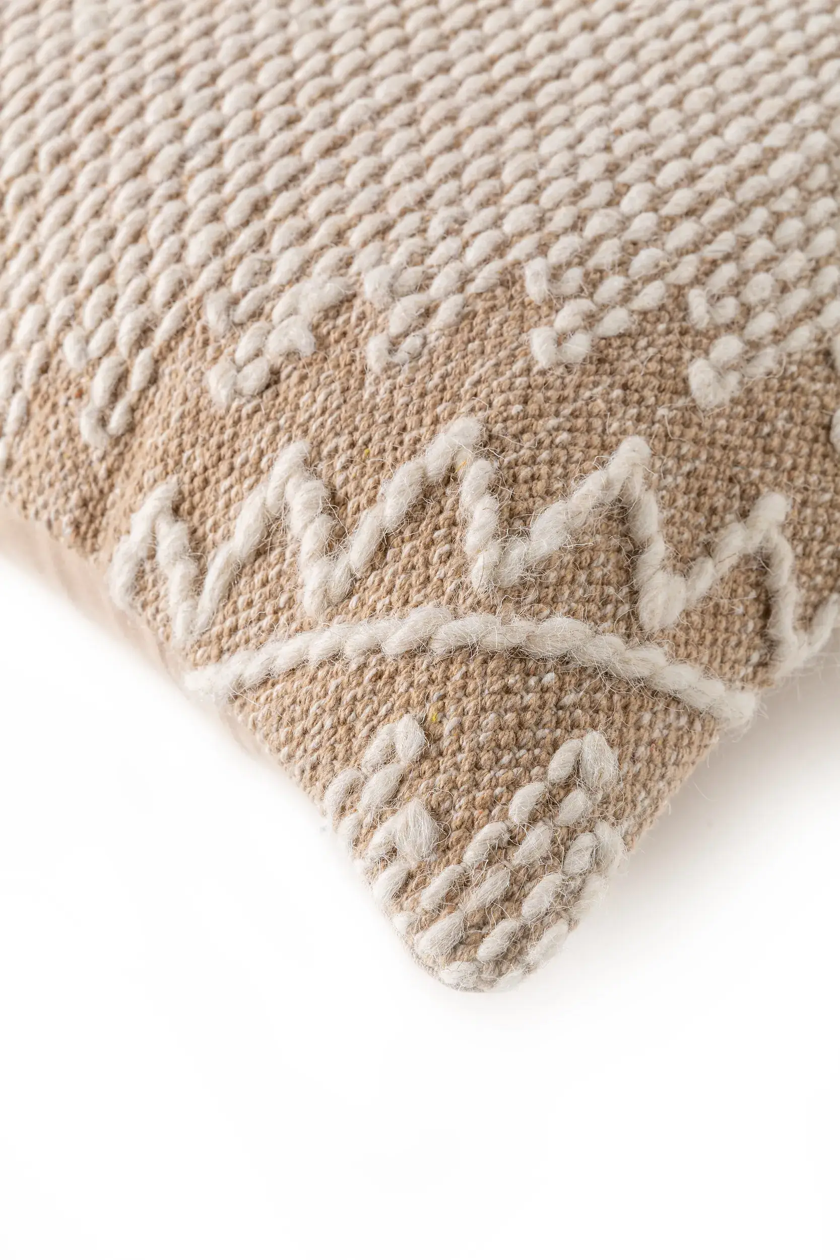 Kissenbezug Sydney Beige Abstrakt-suunnittelussa, valmistettu 60% puuvillaa, 40% villaaista, benuta Purein toimesta