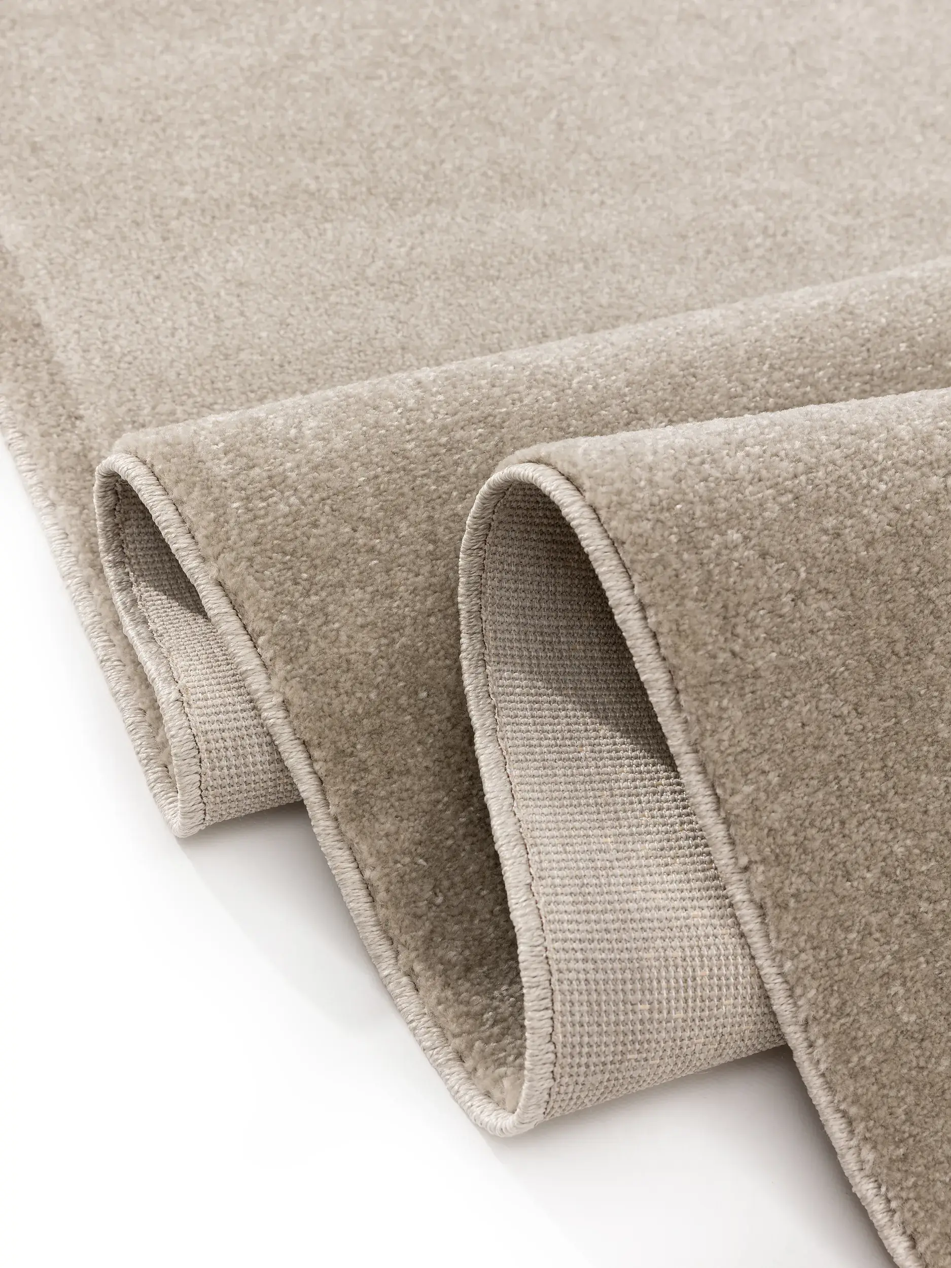 Teppich aus 100% Polypropylen in Schwarz/Weiß mit 100% Polypropylen hohem Flor von benuta Pop