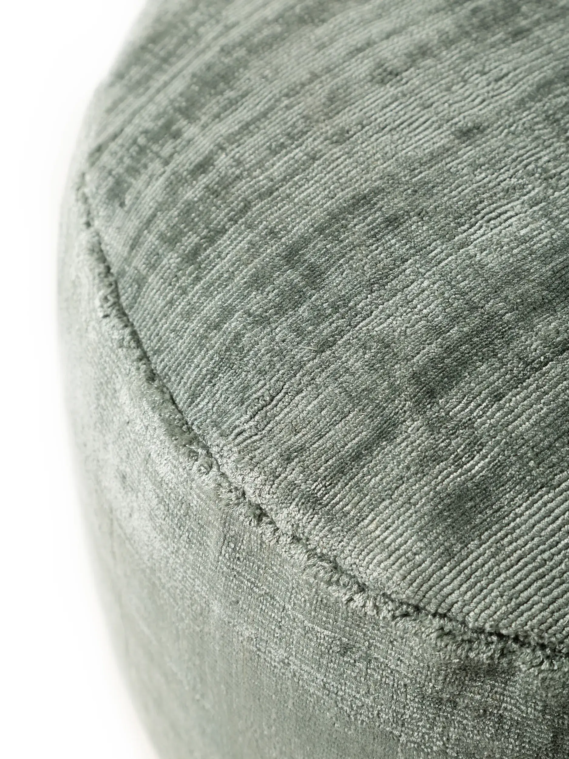 Poef Nova Lichtgroen in Effen-ontwerp van 100% Viscose door benuta pure