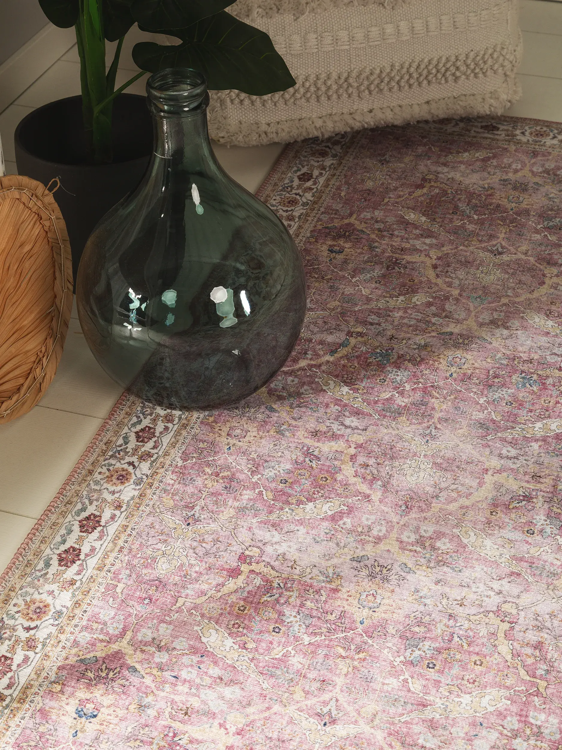 Rug made of 100% Polyester in Pink with a 100% Polyester high pile by benuta Pop