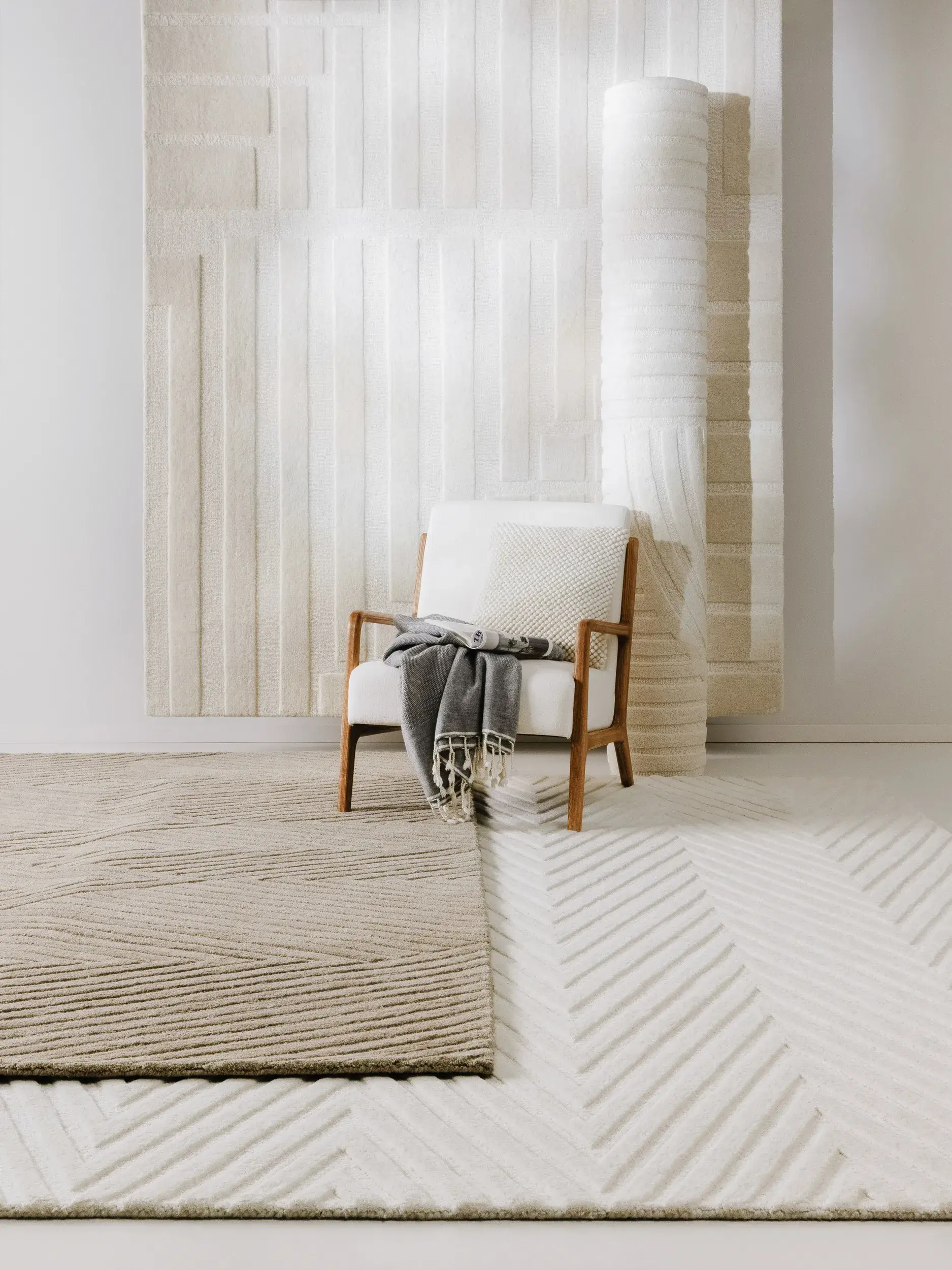 Rug made of 100% Wolle in Weiß with a 100% Wolle high pile by benuta Pure