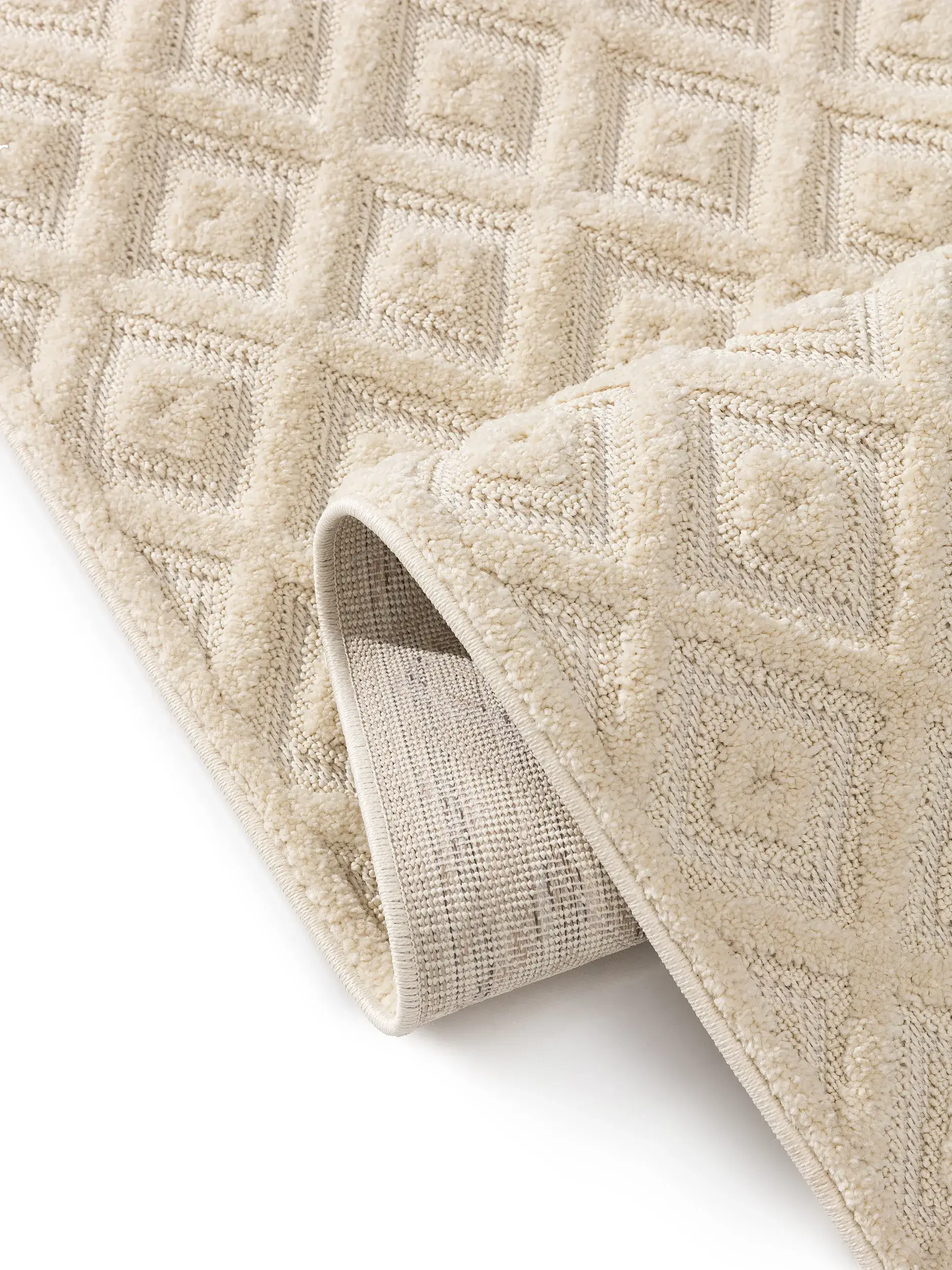 Rug made of 100% Polypropylen in White with a 100% Polypropylen high pile by benuta Basic