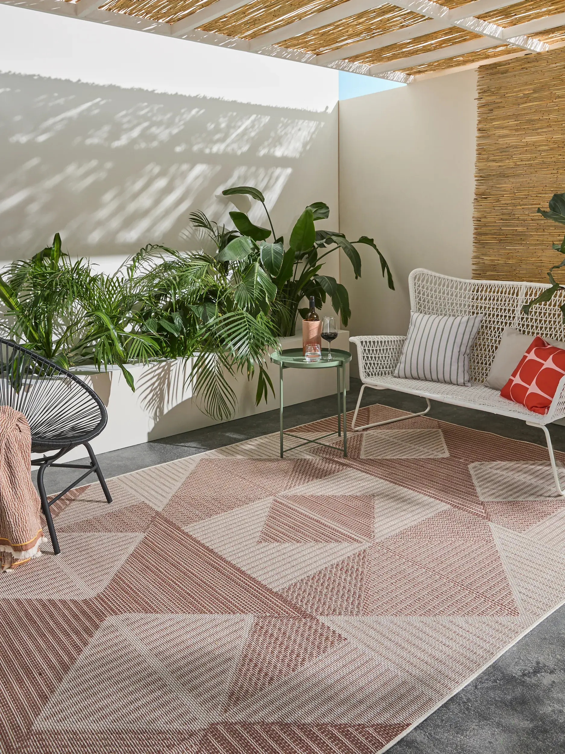 Rug made of 100% Polypropylen in Brown with a 100% Polypropylen high pile by benuta Nest