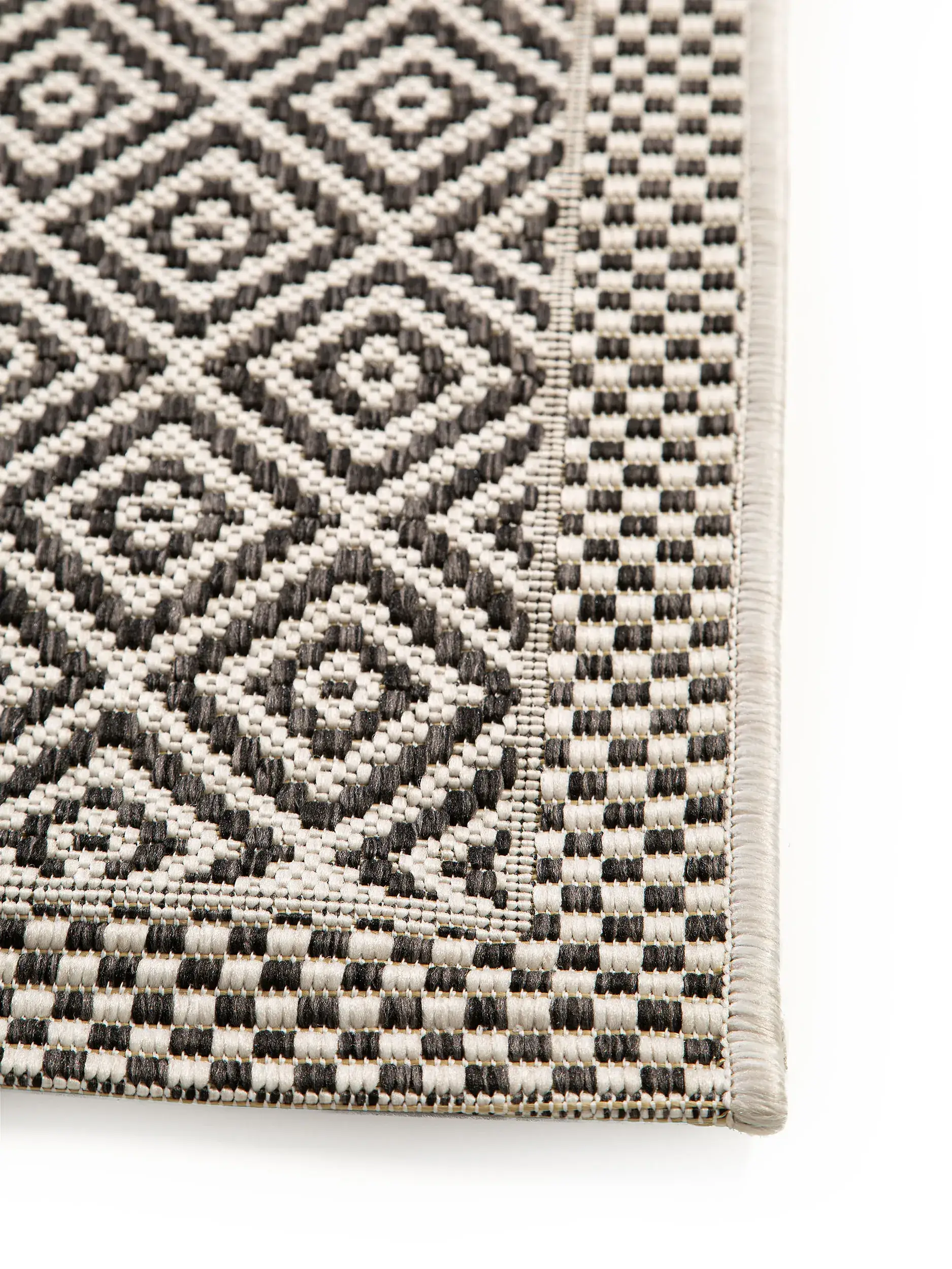 Tapis en 100% Polypropylène en Noir/Blanc avec une pile de 100% Polypropylène de hauteur de benuta nest