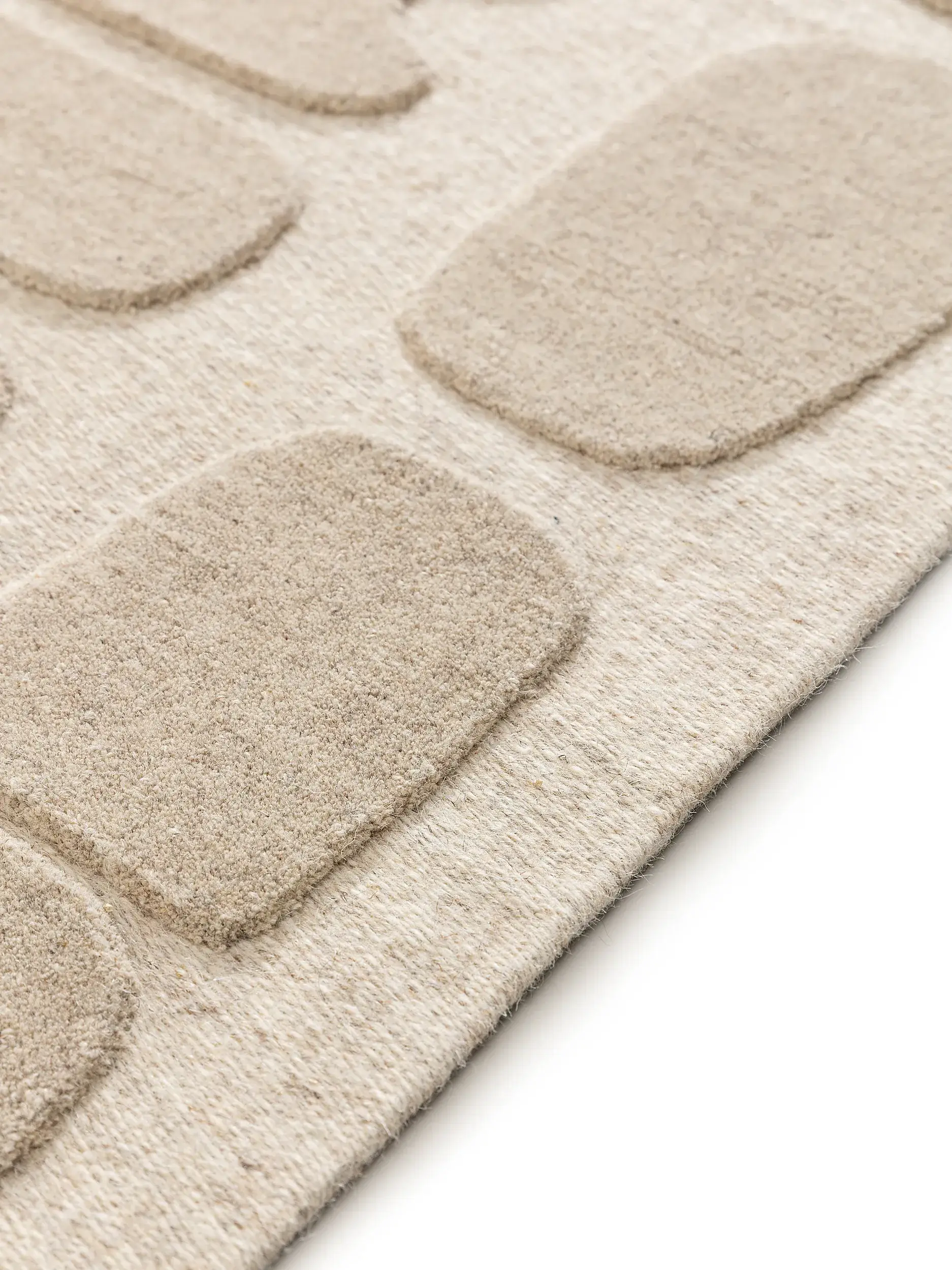 Teppich aus 80% Wolle, 20% Baumwolle in Beige mit 80% Wolle, 20% Baumwolle hohem Flor von benuta Pure