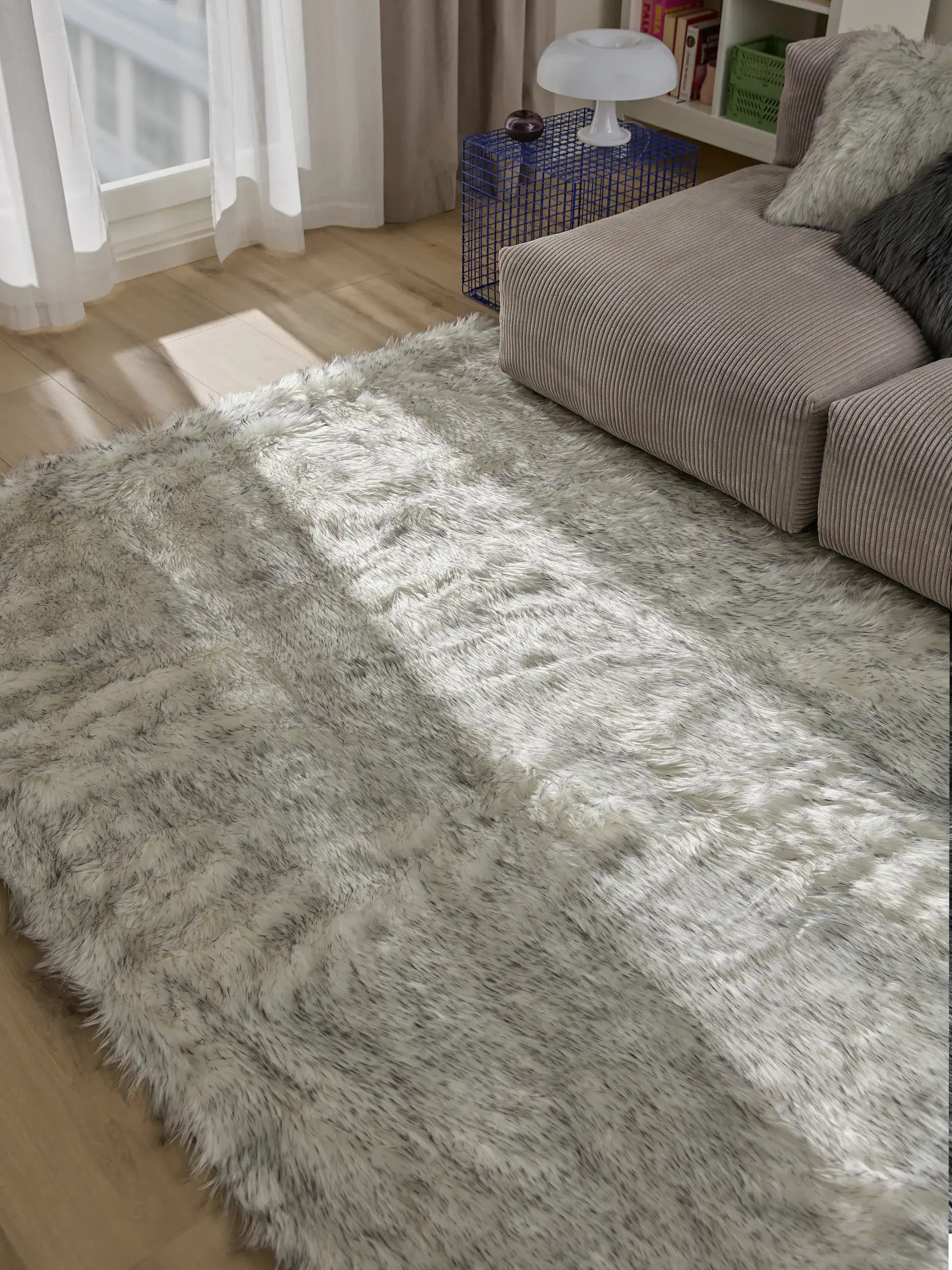 Koberec z 70% Polyacryl, 30% Polyester v Schwarz/Weiß s vlasem výšky 70% Polyacryl, 30% Polyester od benuta Pop