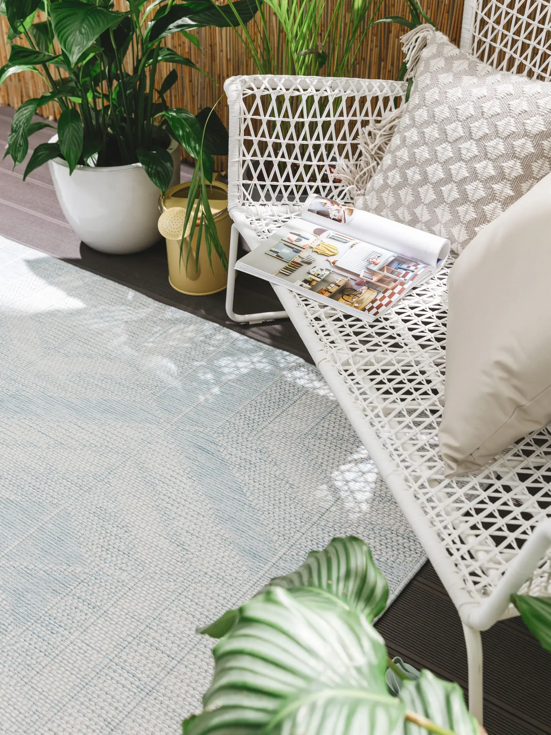 Rug made of 100% Polypropylen in Blue with a 100% Polypropylen high pile by benuta Nest