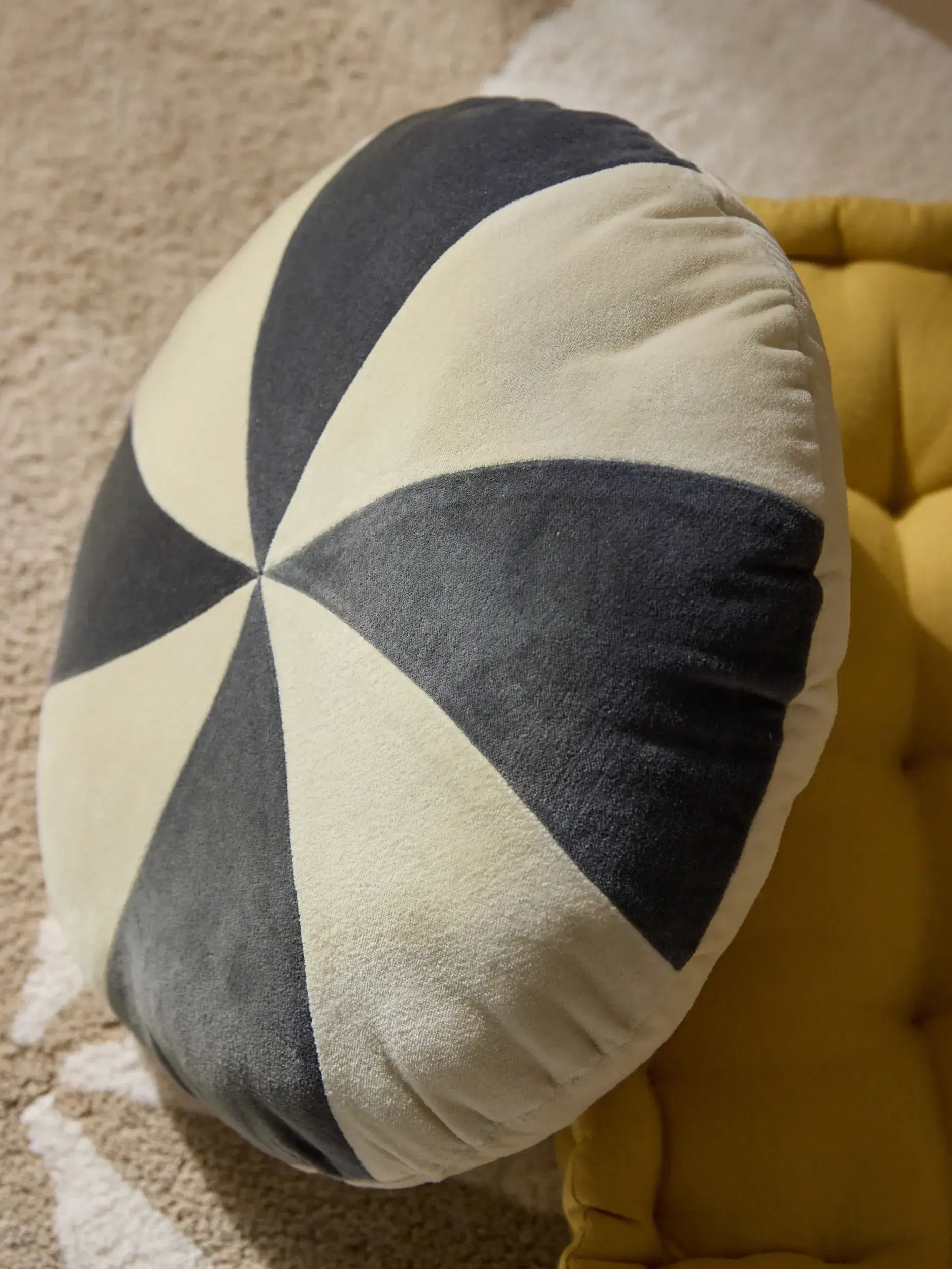 Kissen Cecilia Beige/Schwarz von Lytte