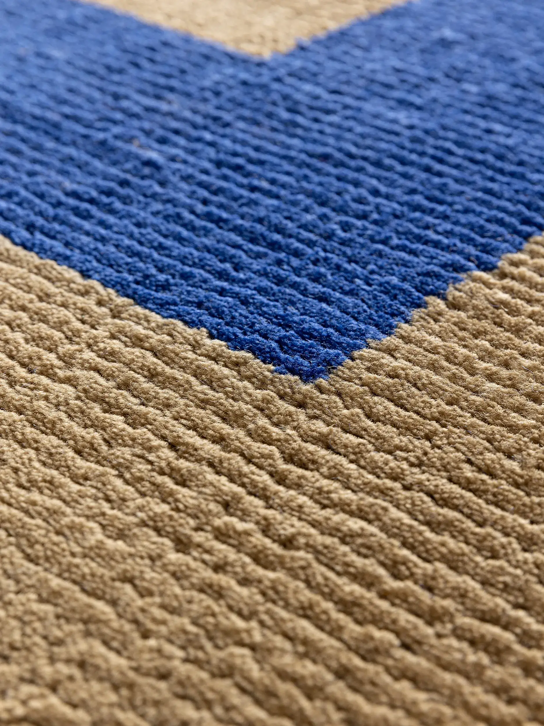Tapijt van 100% Wol (uit Nieuw-Zeeland) in Veelkleurig met een 100% Wol (uit Nieuw-Zeeland) hoge pool van benuta Finest