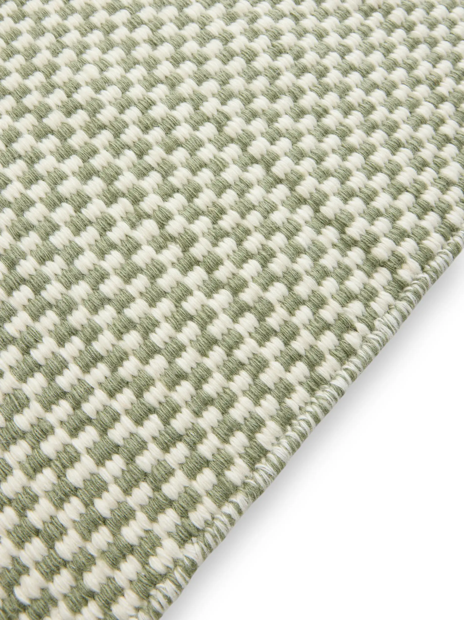 Teppich aus 100% Wolle (aus Neuseeland) in Grün mit 100% Wolle (aus Neuseeland) hohem Flor von benuta Pure