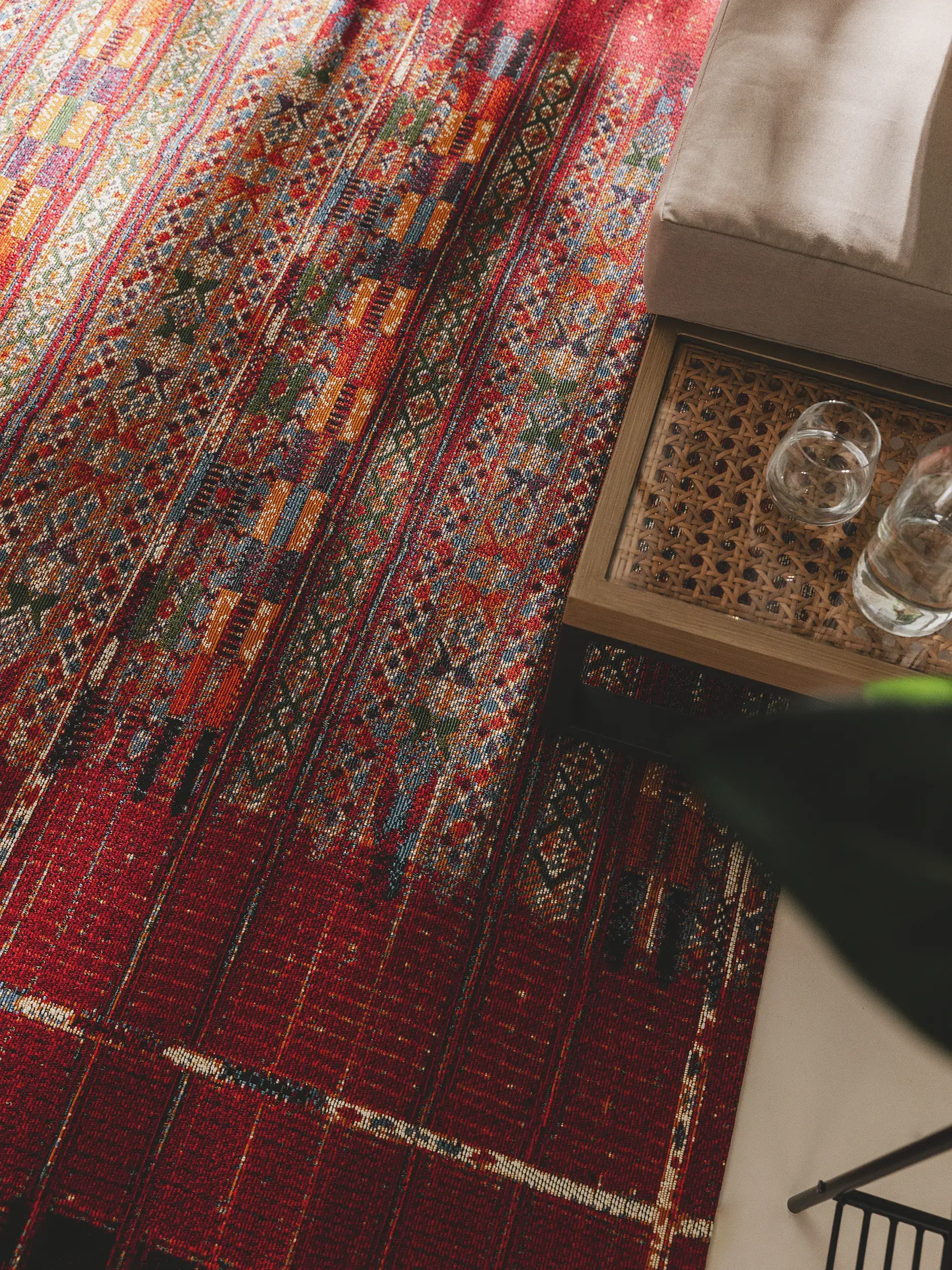 Rug made of 76% Polypropylen, 23% Polyester, 1% Latex in Multicolour with a 76% Polypropylen, 23% Polyester, 1% Latex high pile by benuta Nest