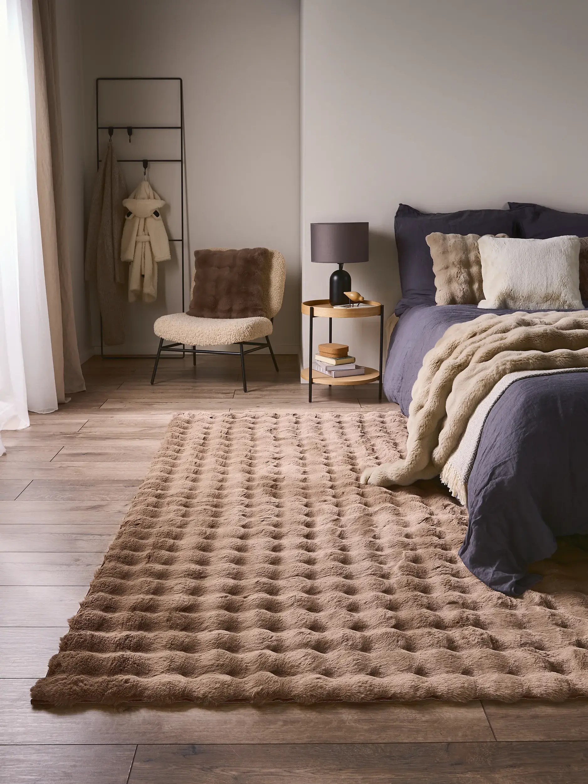 Rug made of 100% Polyester in Braun with a 100% Polyester high pile by benuta Nest