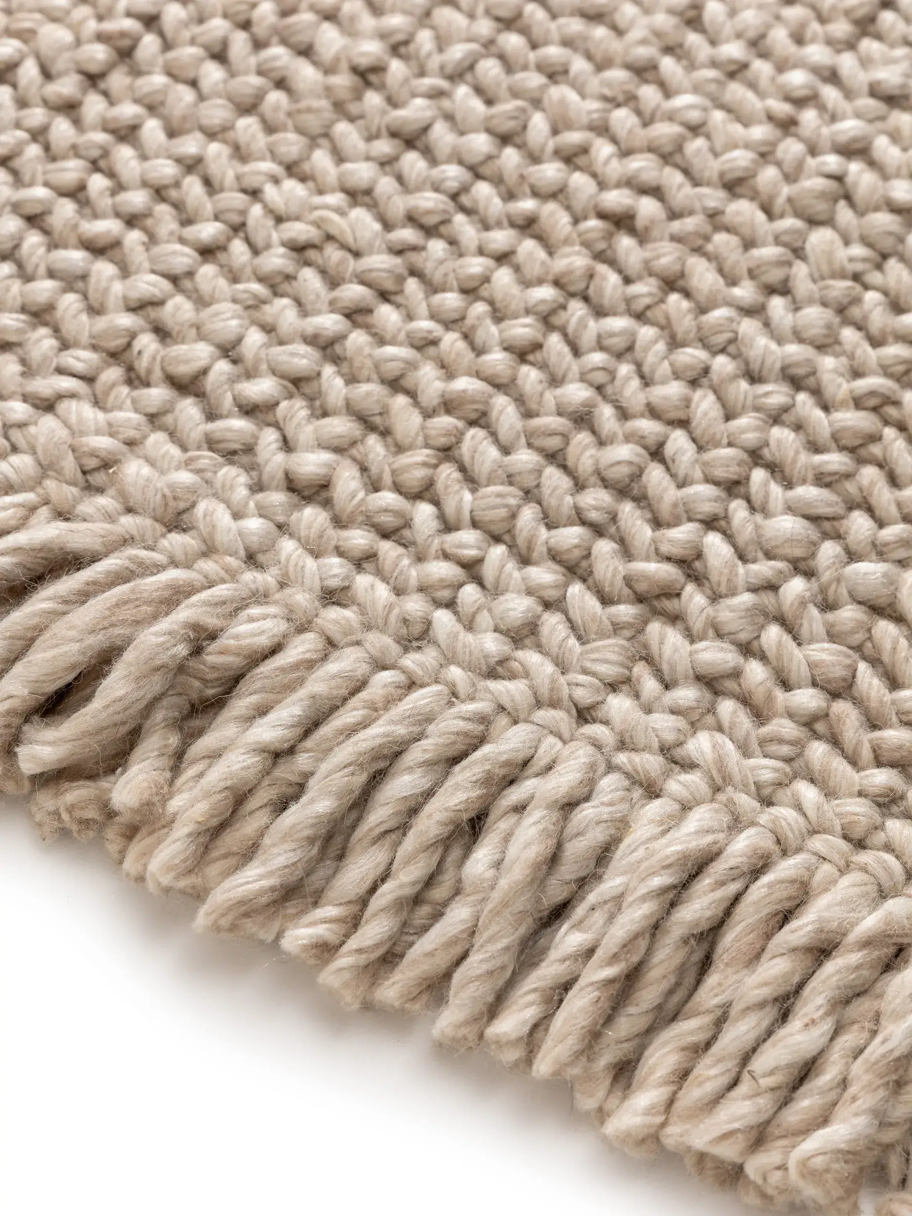 Rug made of 60% Wolle, 40% Polyester in Beige with a 60% Wolle, 40% Polyester high pile by benuta Pure