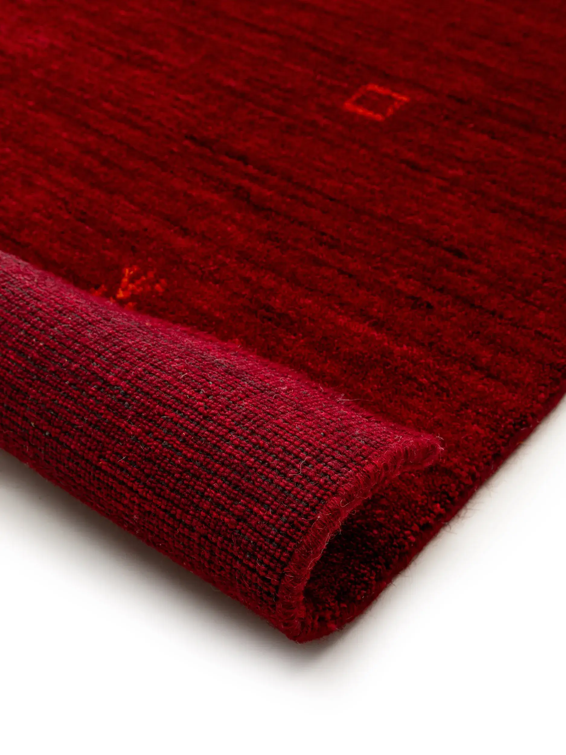 Tappeto di 100% Lana in Rosso con pelo alto 100% Lana da benuta nest